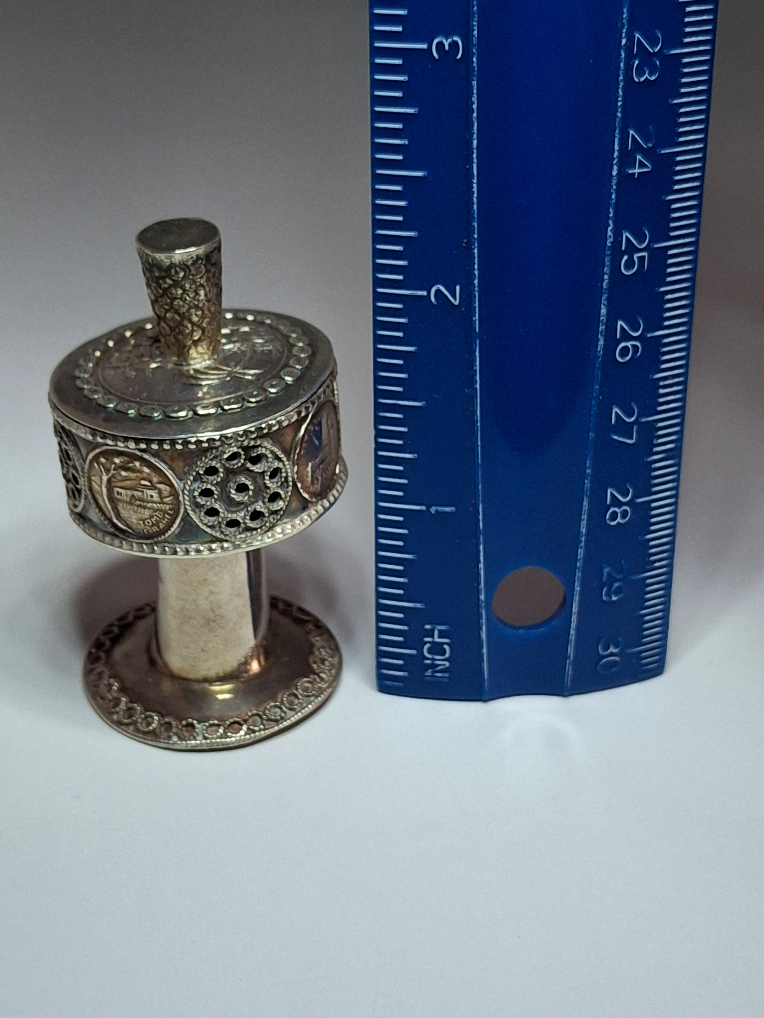 Vintage Israeli Judaica Silver Besamim Spice Tower Havdalah Box - Holy Sites Engravings Filigree 20g Unmarked