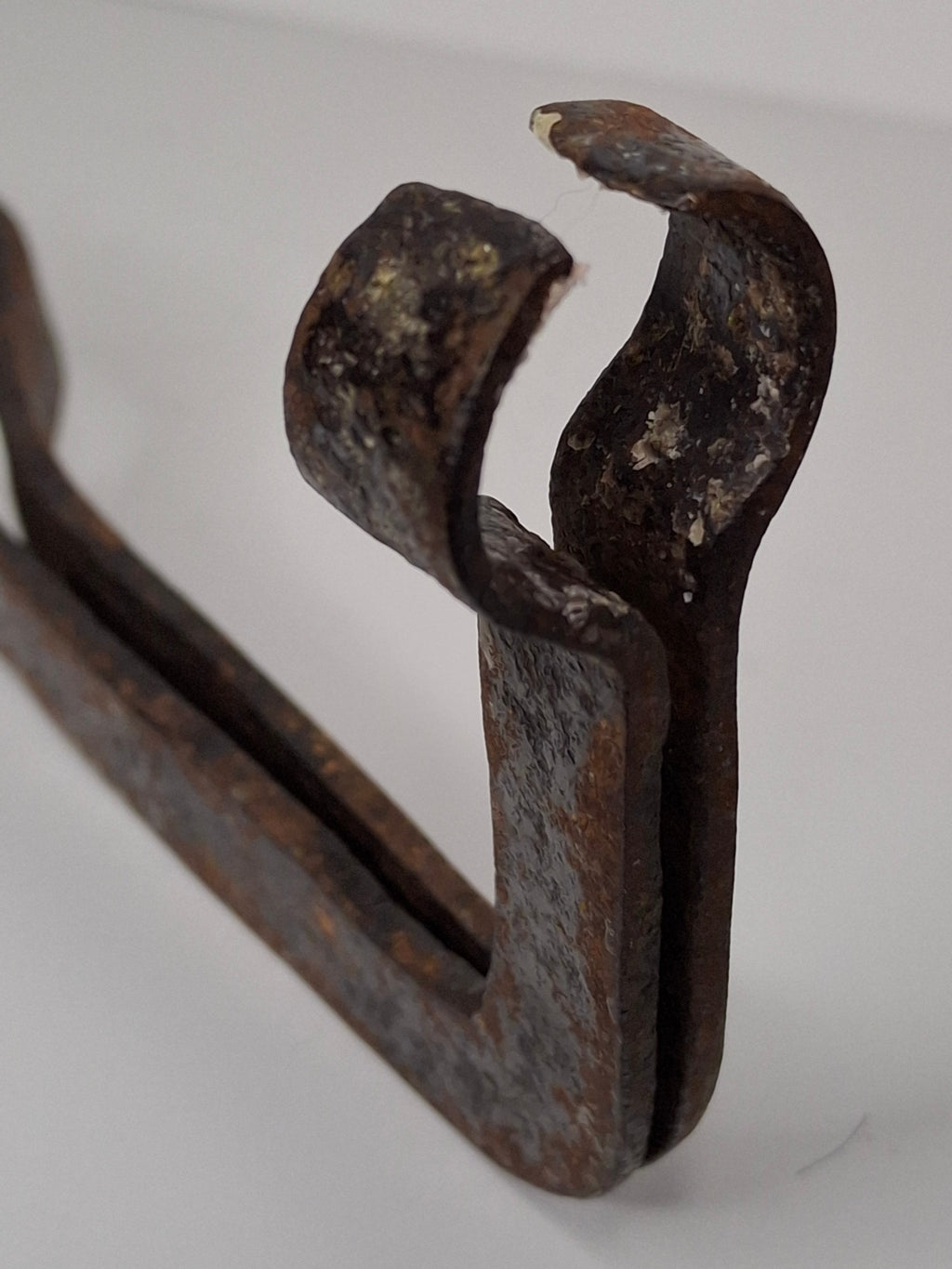 Antique 18th-Early 19thC Wrought Iron Rushlight Splint & Candle Holder - Hand-Forged Primitive Lighting Tool