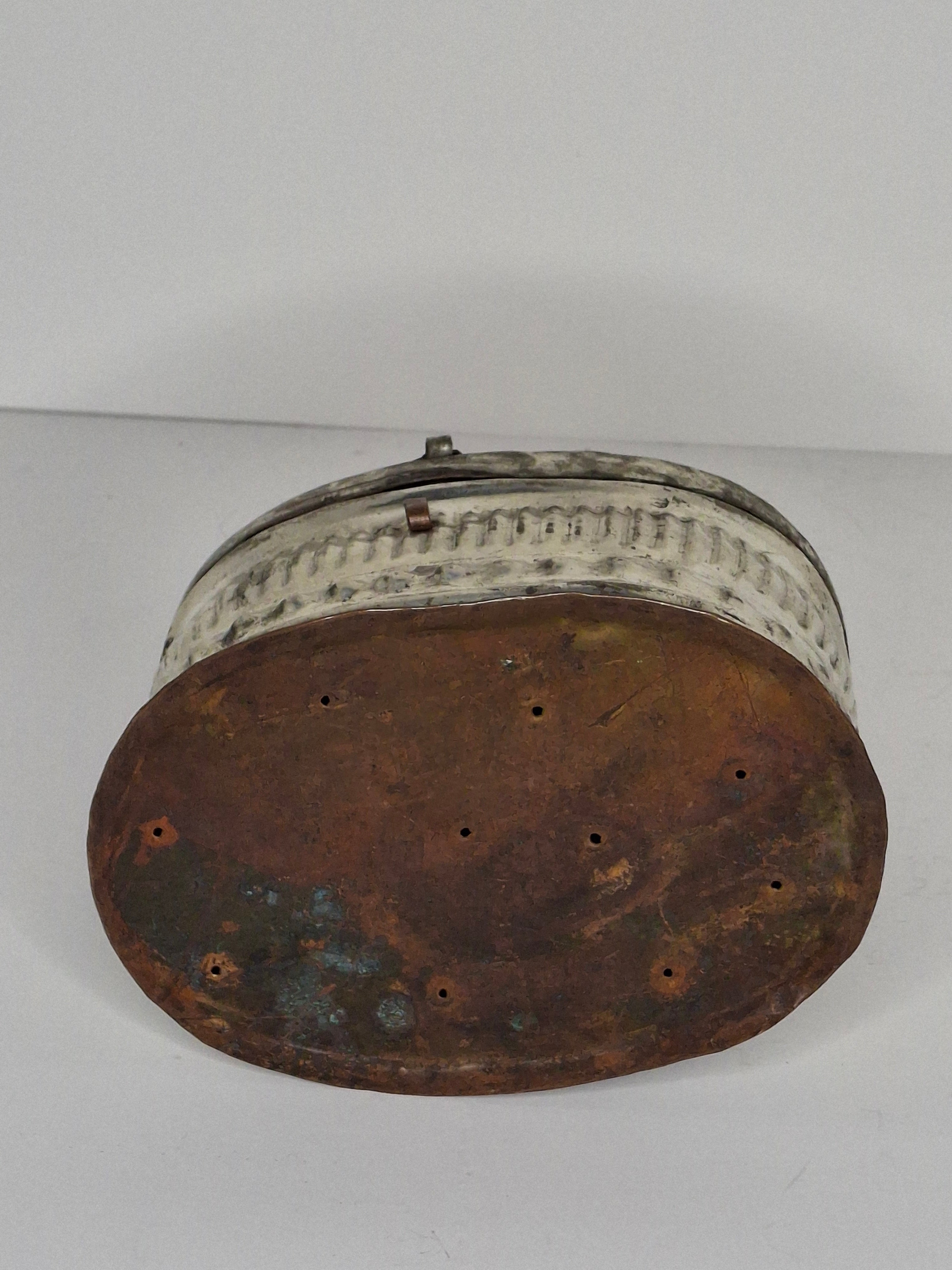 Vintage Early 20th Century Tin Etrog Box Embossed Judaica Sukkot w/ Brass Handle & Hinge – Bezalel Style