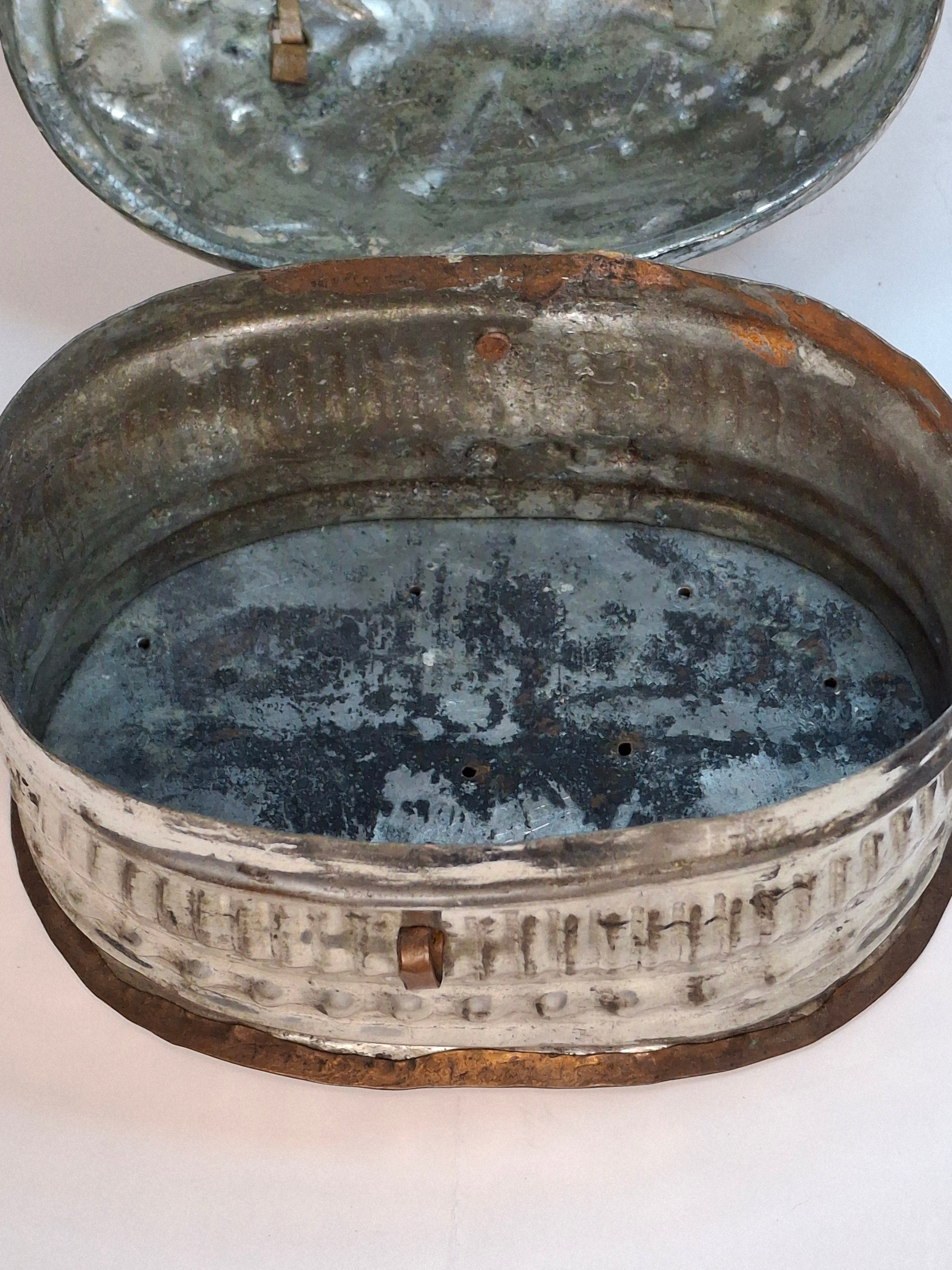 Vintage Early 20th Century Tin Etrog Box Embossed Judaica Sukkot w/ Brass Handle & Hinge – Bezalel Style