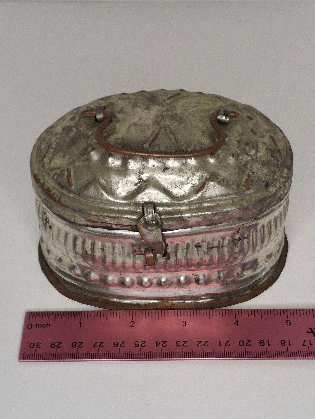 Vintage Early 20th Century Tin Etrog Box Embossed Judaica Sukkot w/ Brass Handle & Hinge – Bezalel Style