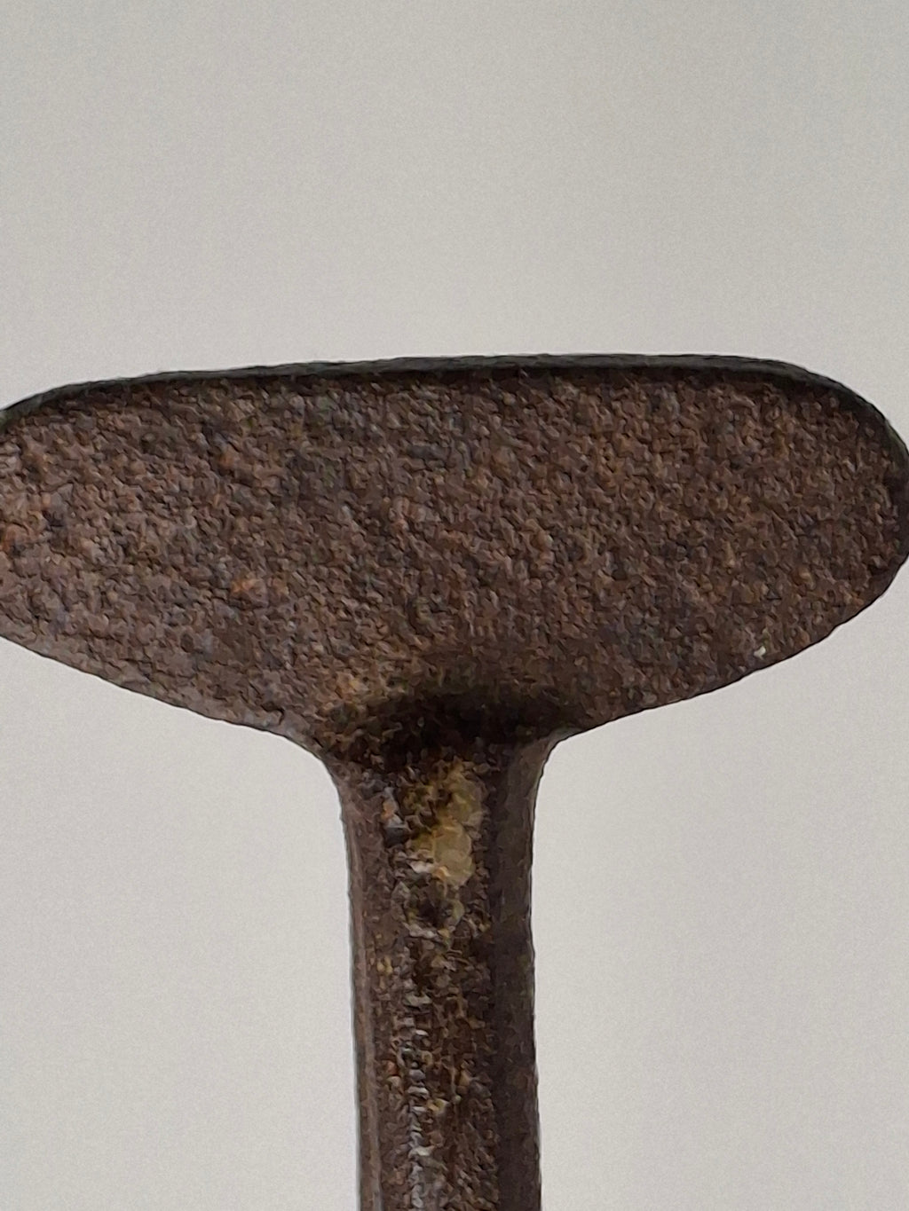 Rare and Exceptional Revolutionary War / War of 1812 Hand-Forged Iron Splint Holder – Perfect Working Spring – ca. 1770–1820