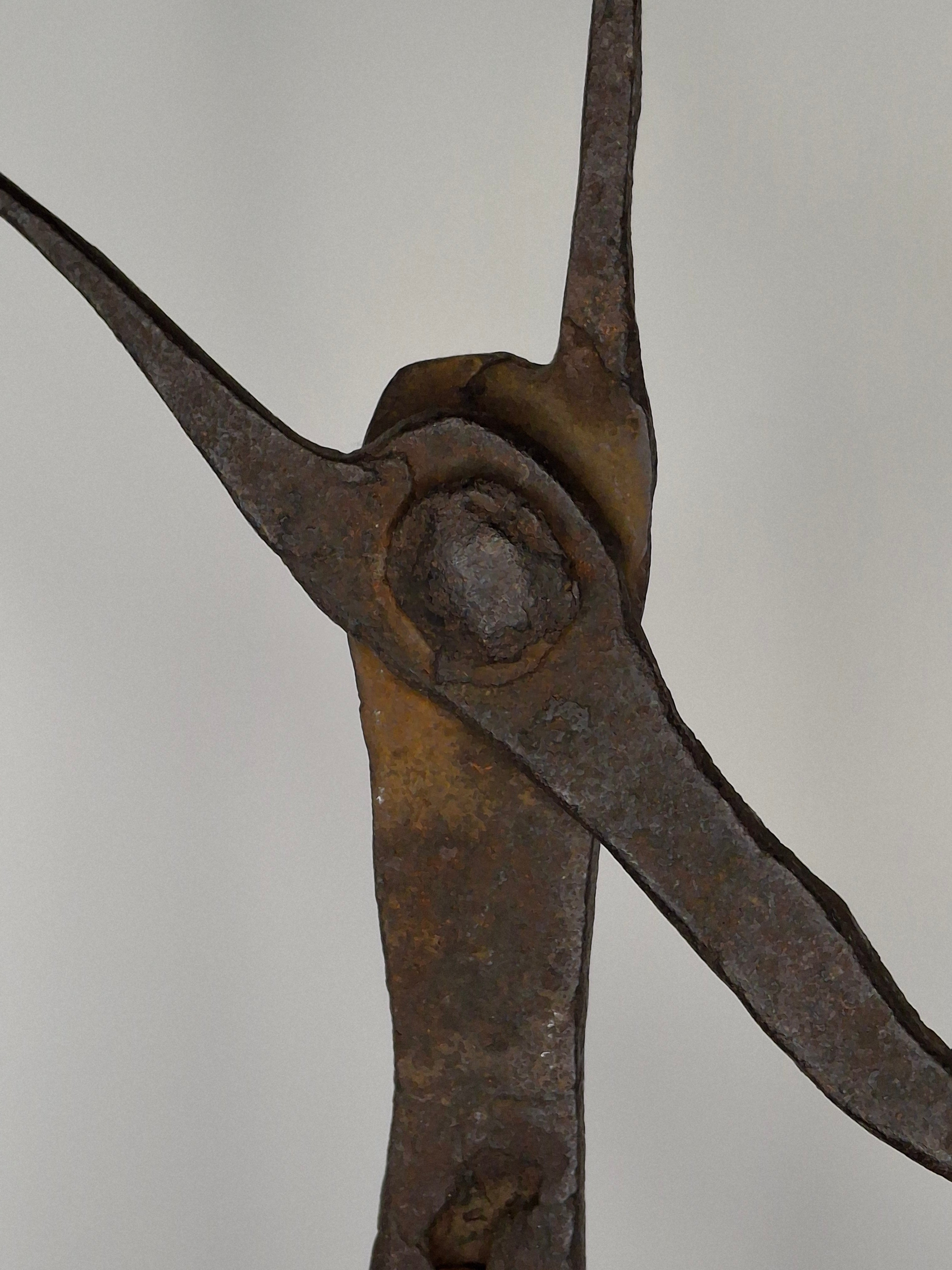 Exceptional and Rare Early American Wrought Iron Standing Rushlight / Splint Holder on Original Turned Wood Base – c.1780-1820 New England