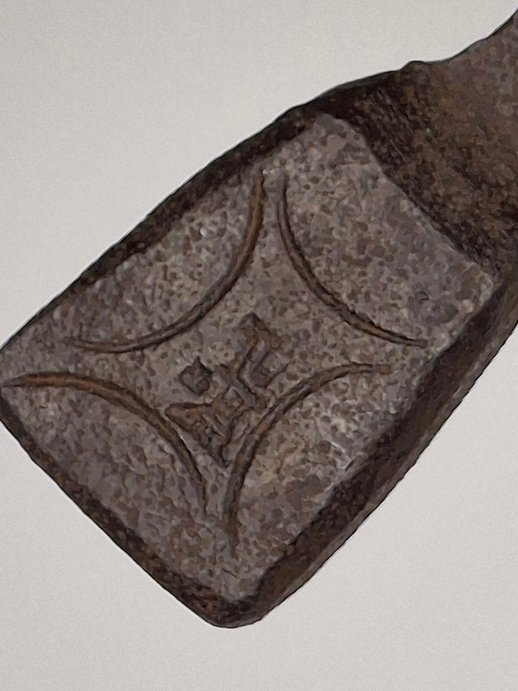 Exceptional 18th Century British Wrought Iron Rushlight Splint Holder w/Stylized Lozenge Registry Hallmark & Original Wooden Stump Base – Tall Primitive Lighting