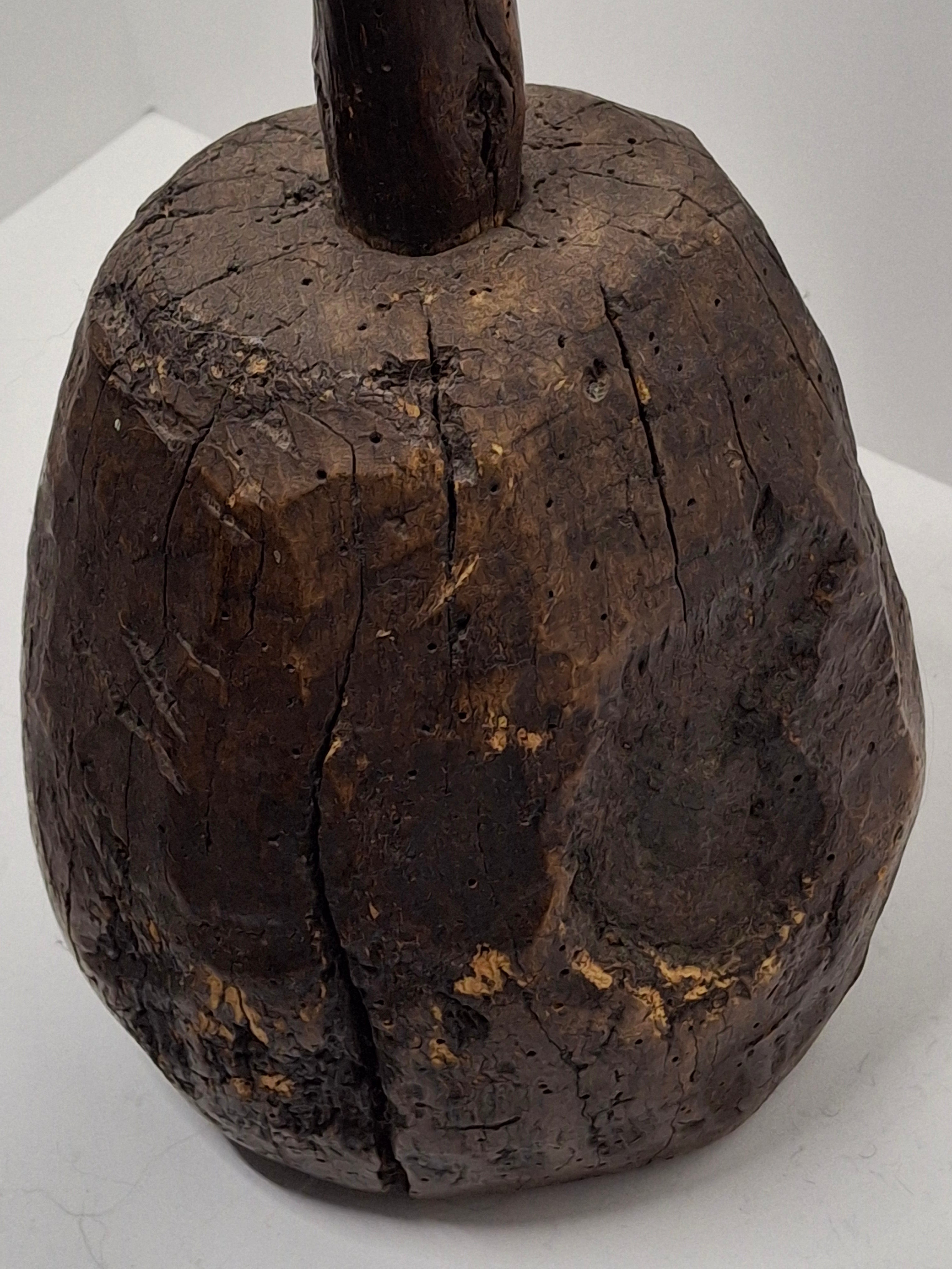 Exceptional 18th Century British Wrought Iron Rushlight Splint Holder w/Stylized Lozenge Registry Hallmark & Original Wooden Stump Base – Tall Primitive Lighting