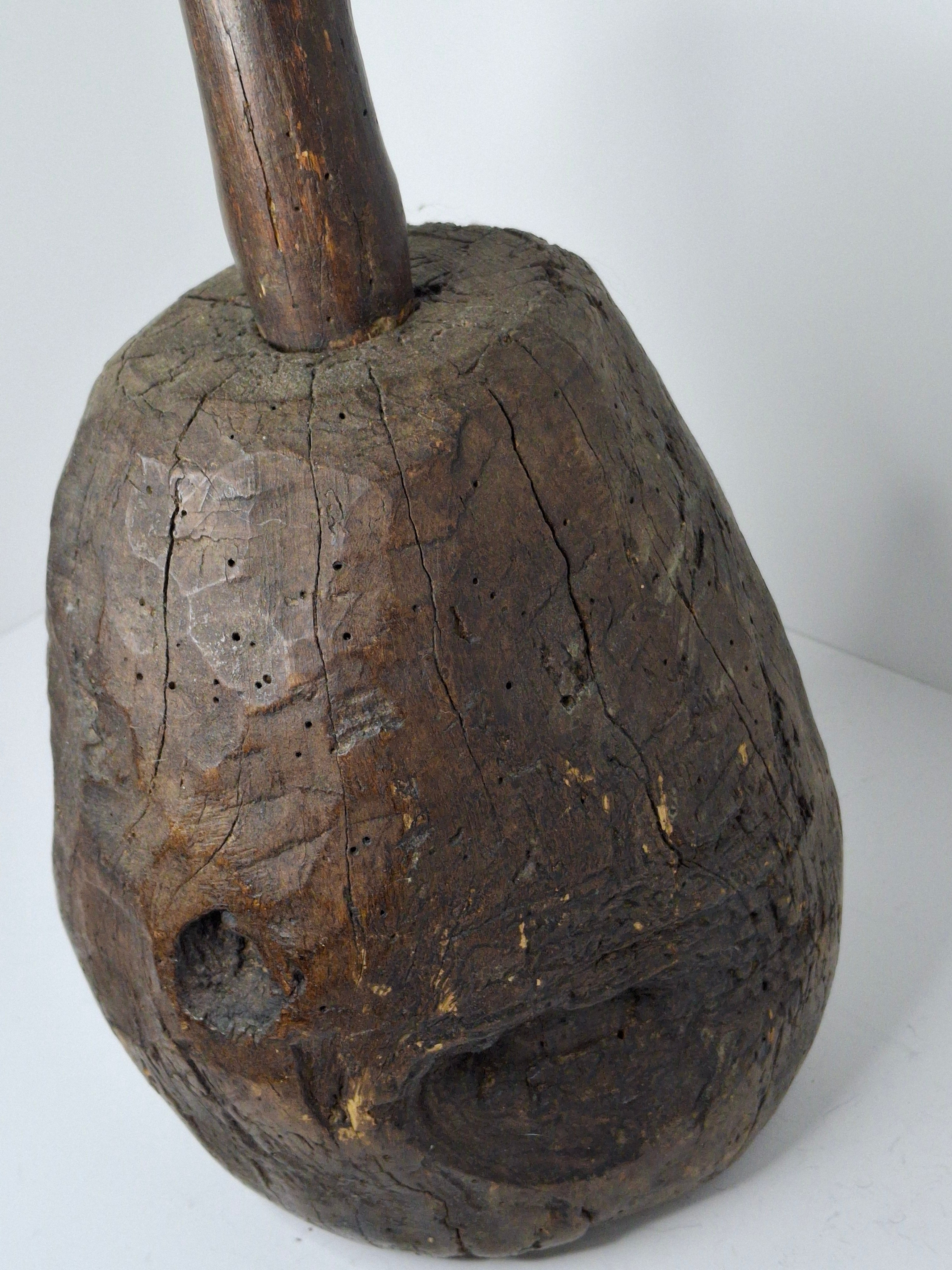 Exceptional 18th Century British Wrought Iron Rushlight Splint Holder w/Stylized Lozenge Registry Hallmark & Original Wooden Stump Base – Tall Primitive Lighting