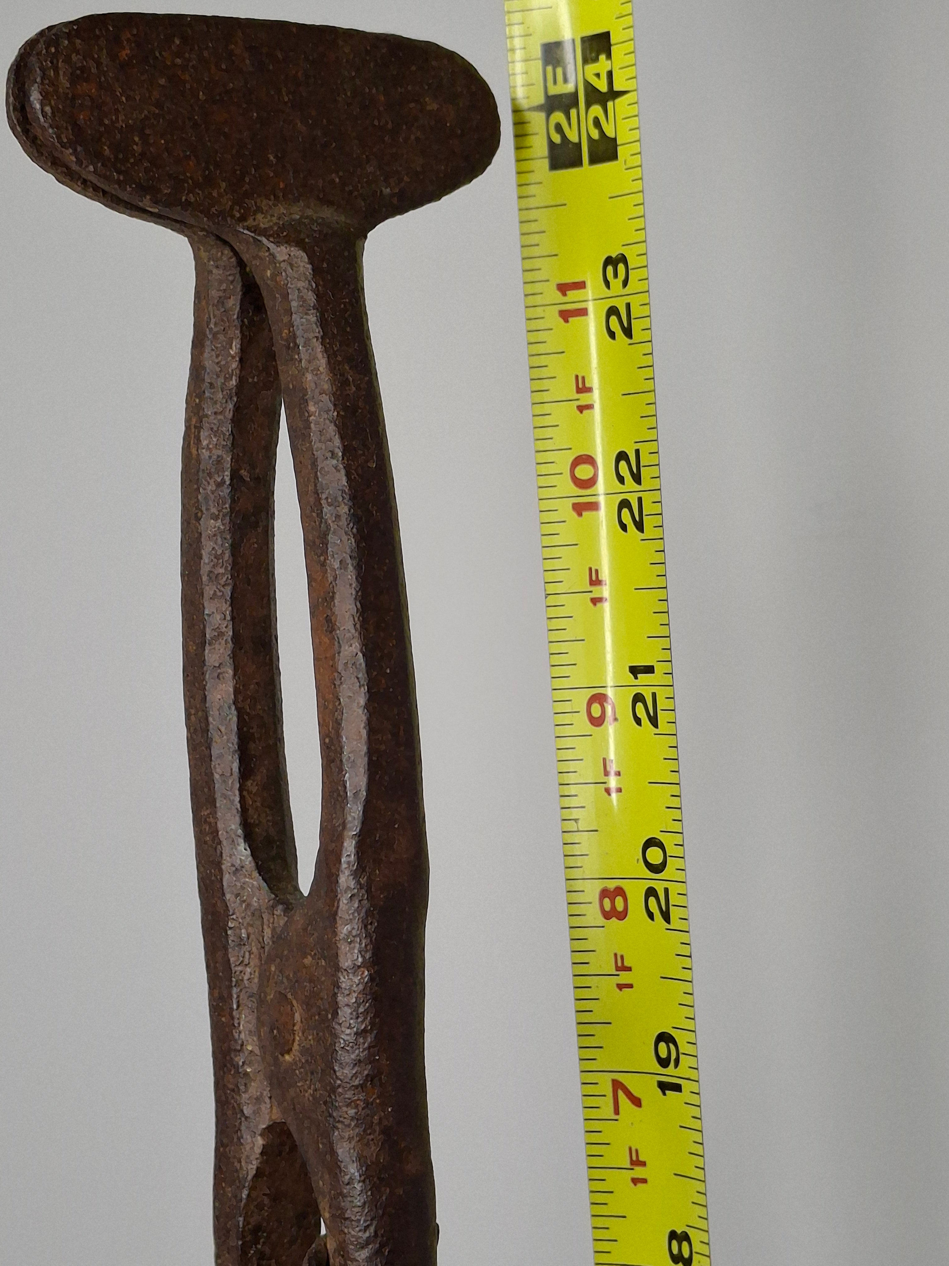 Rare and Exceptional Revolutionary War / War of 1812 Hand-Forged Iron Splint Holder – Perfect Working Spring – ca. 1770–1820