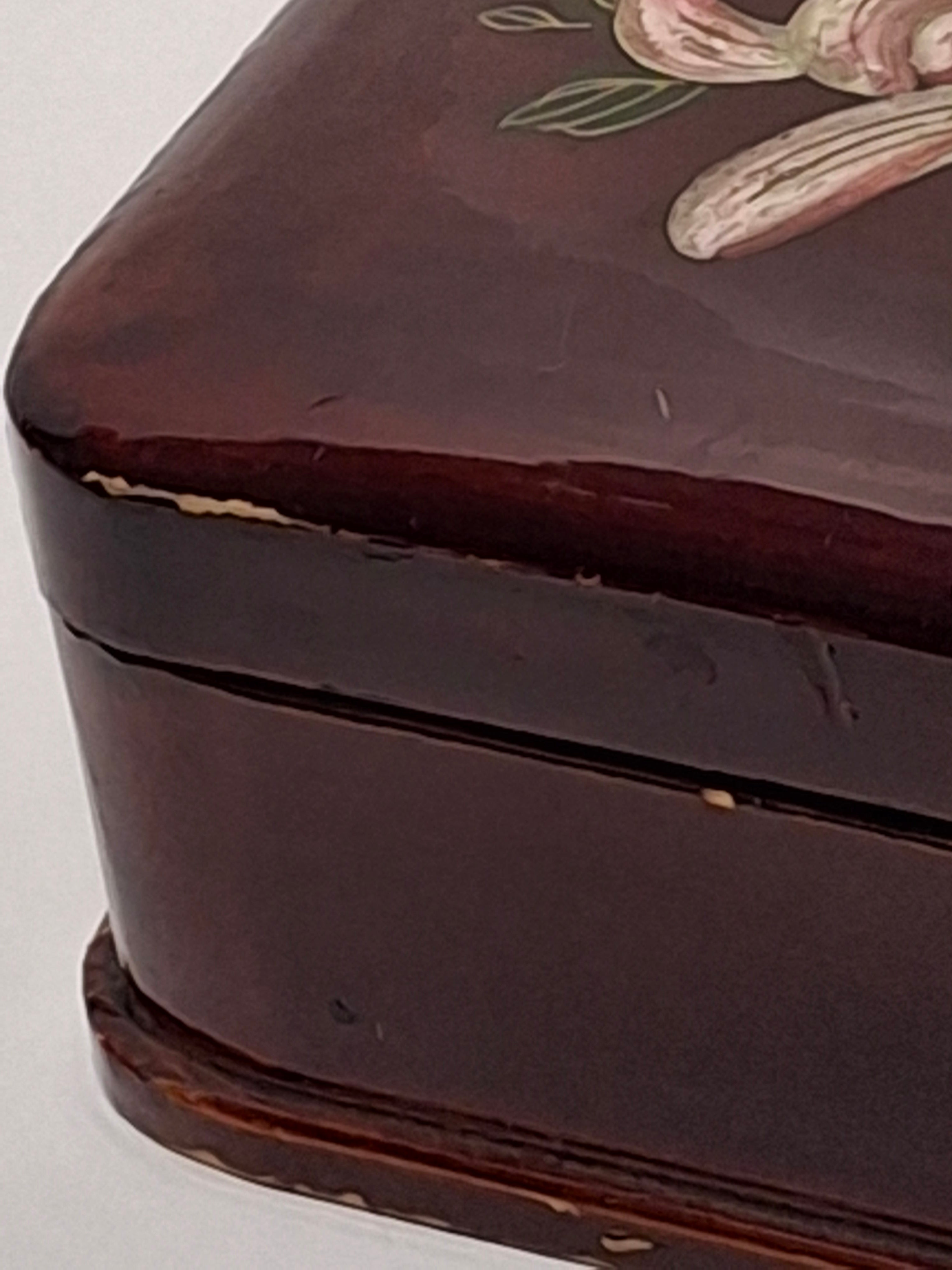 Vintage Japanese Urushi Lacquer Trinket Box with Chrysanthemum Motif, Hinged