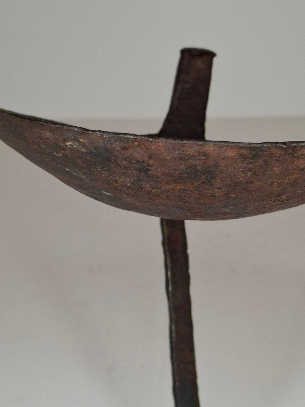 Authentic 9th–12th Century Viking Iron Spiked Fat Lamp – Hand-Forged One-Piece Construction, European, Provenance