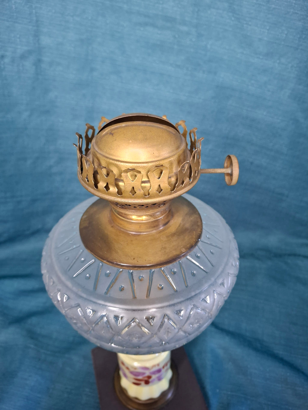 19th C. Edward Miller & Co. 'Solar' Central-Draft Kerosene Lamp Painted Floral