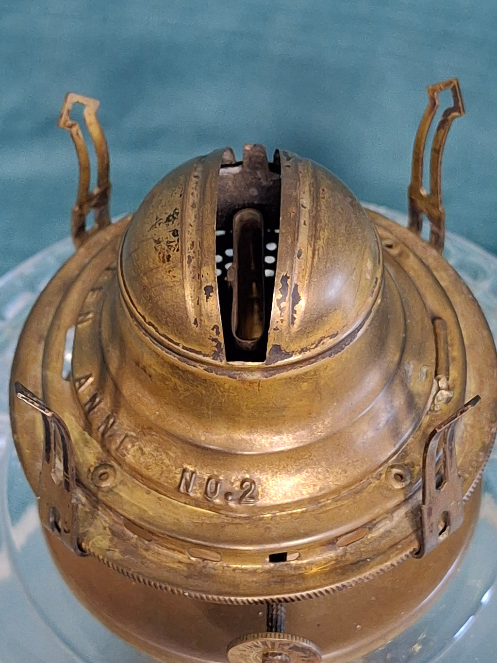 Vintage Scovill Queen Anne #2 Oil Lamp with Etched Glass Font & Painted Base