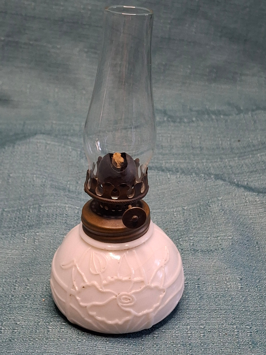 Antique Early 1900s Victorian White Porcelain Floral Kerosene Oil Lamp Brass