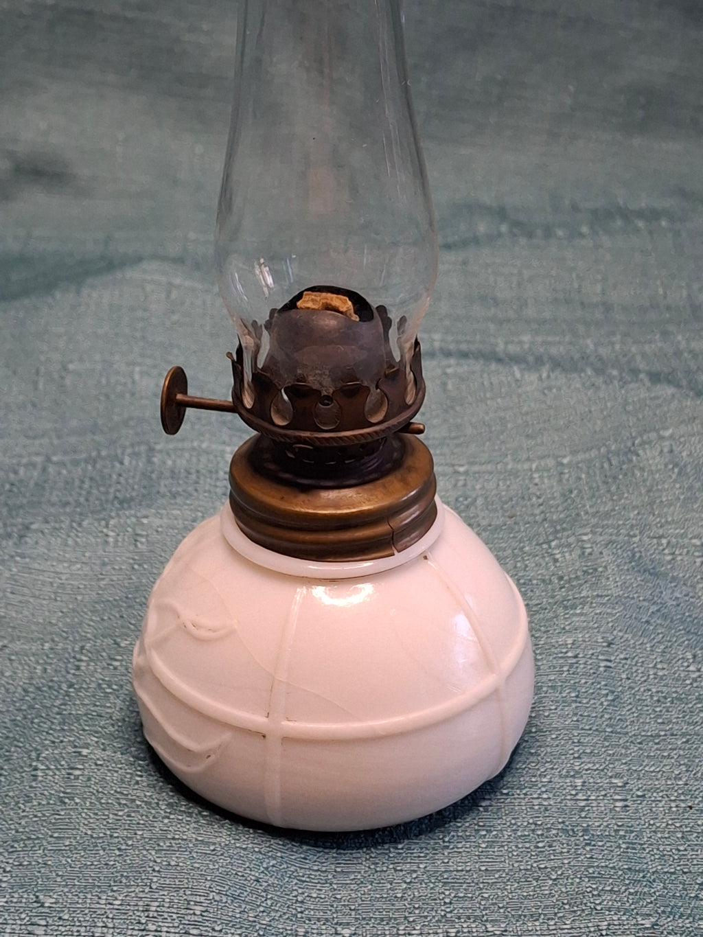 Antique Early 1900s Victorian White Porcelain Floral Kerosene Oil Lamp Brass