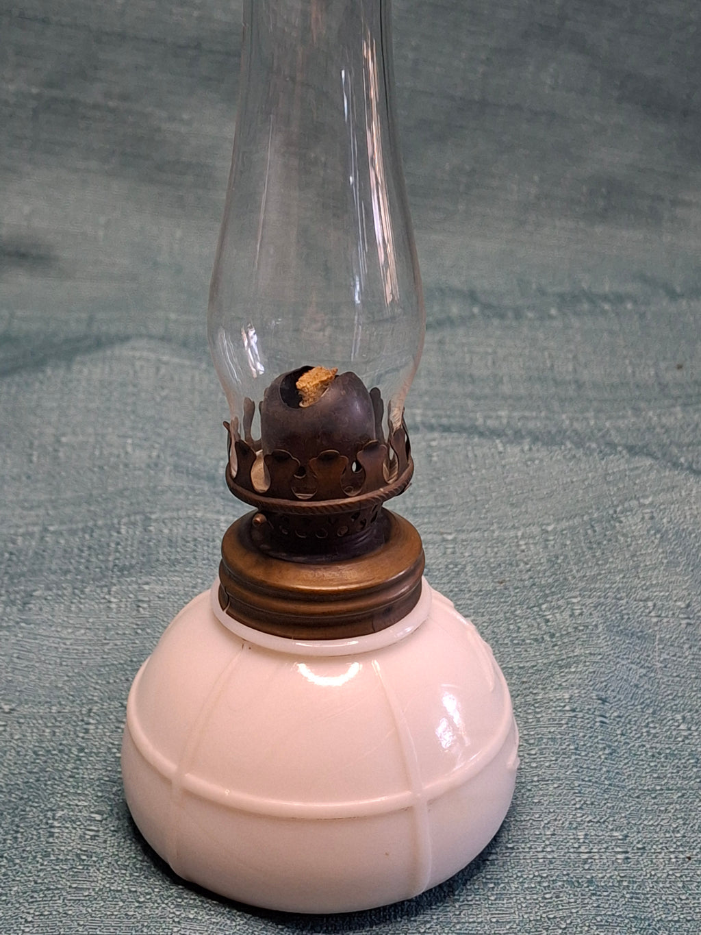 Antique Early 1900s Victorian White Porcelain Floral Kerosene Oil Lamp Brass