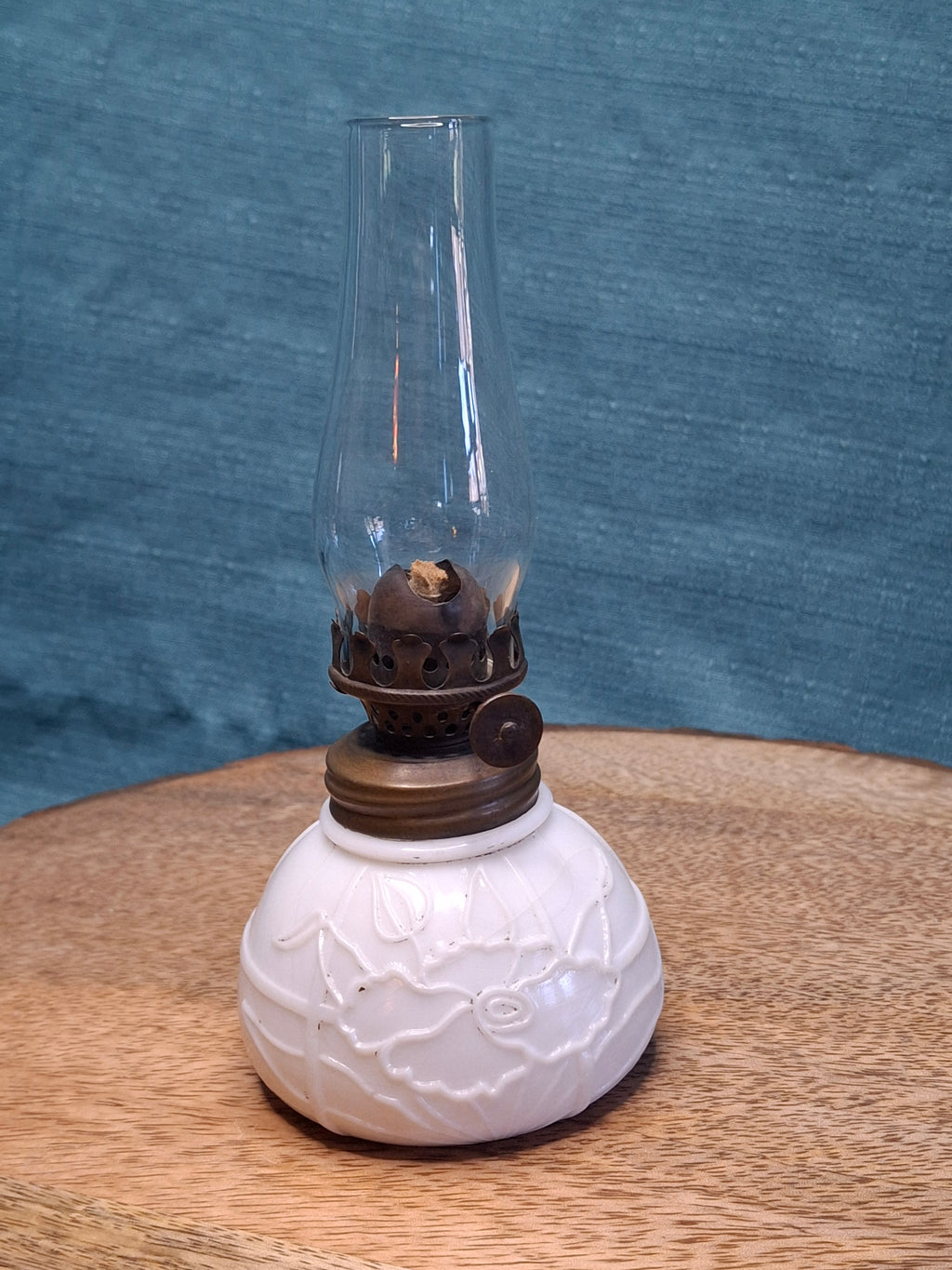 Antique Early 1900s Victorian White Porcelain Floral Kerosene Oil Lamp Brass