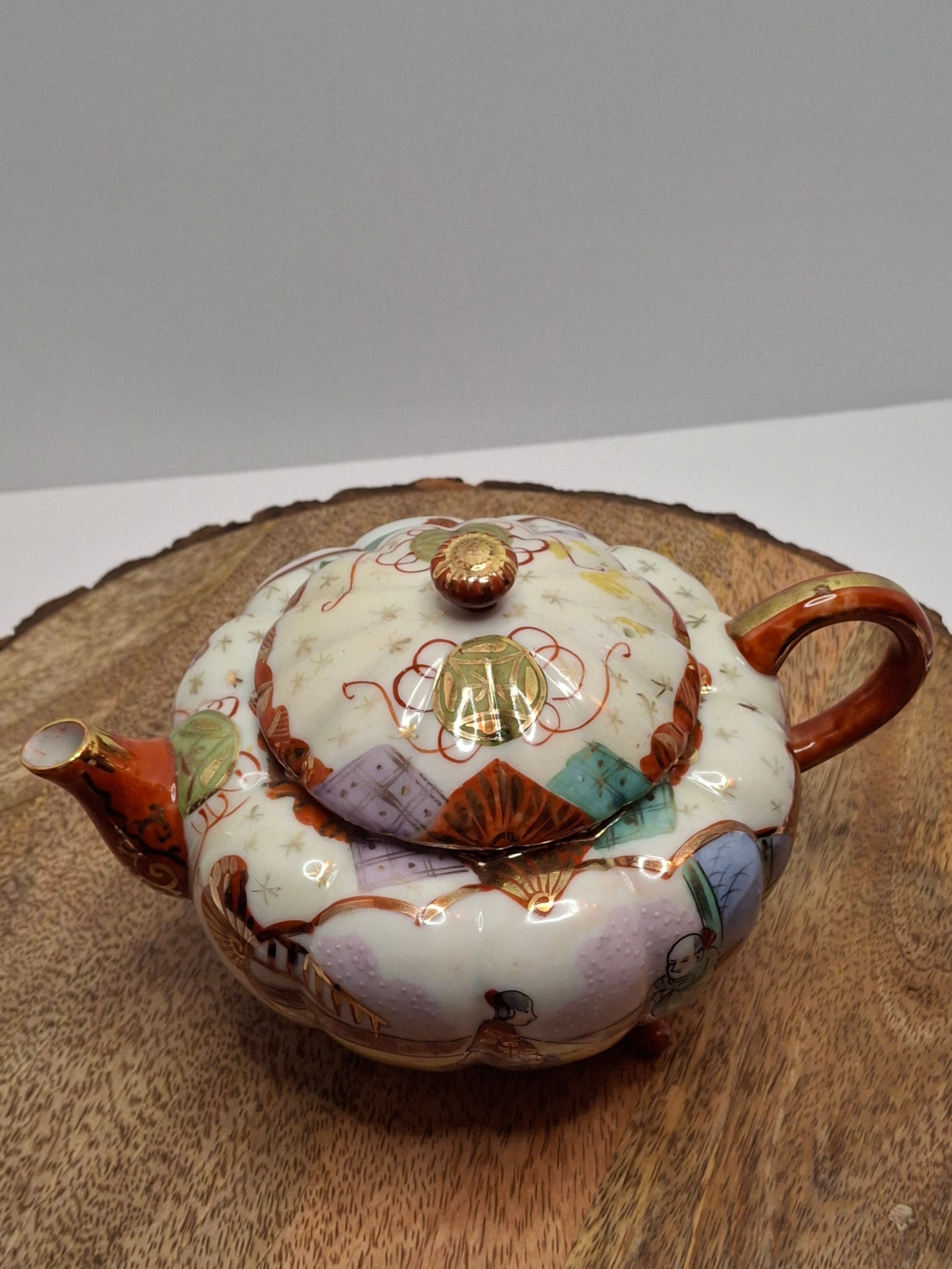 Vintage Japanese Satsuma Hododa Porcelain Teapot w/ Lid - Meiji - Hand-Painted