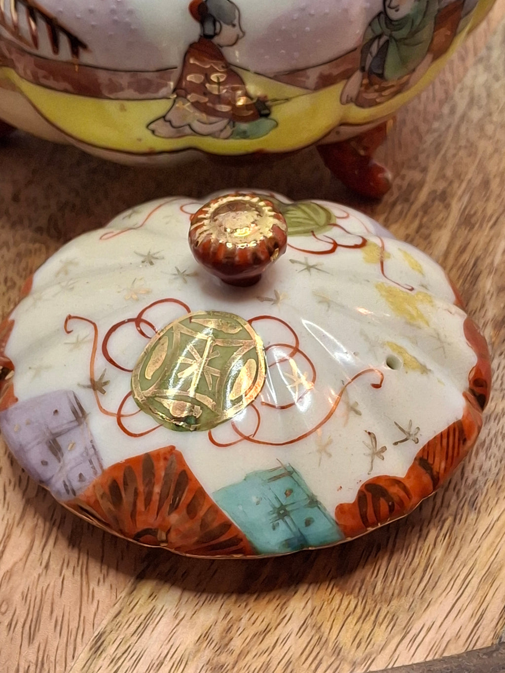 Vintage Japanese Satsuma Hododa Porcelain Teapot w/ Lid - Meiji - Hand-Painted