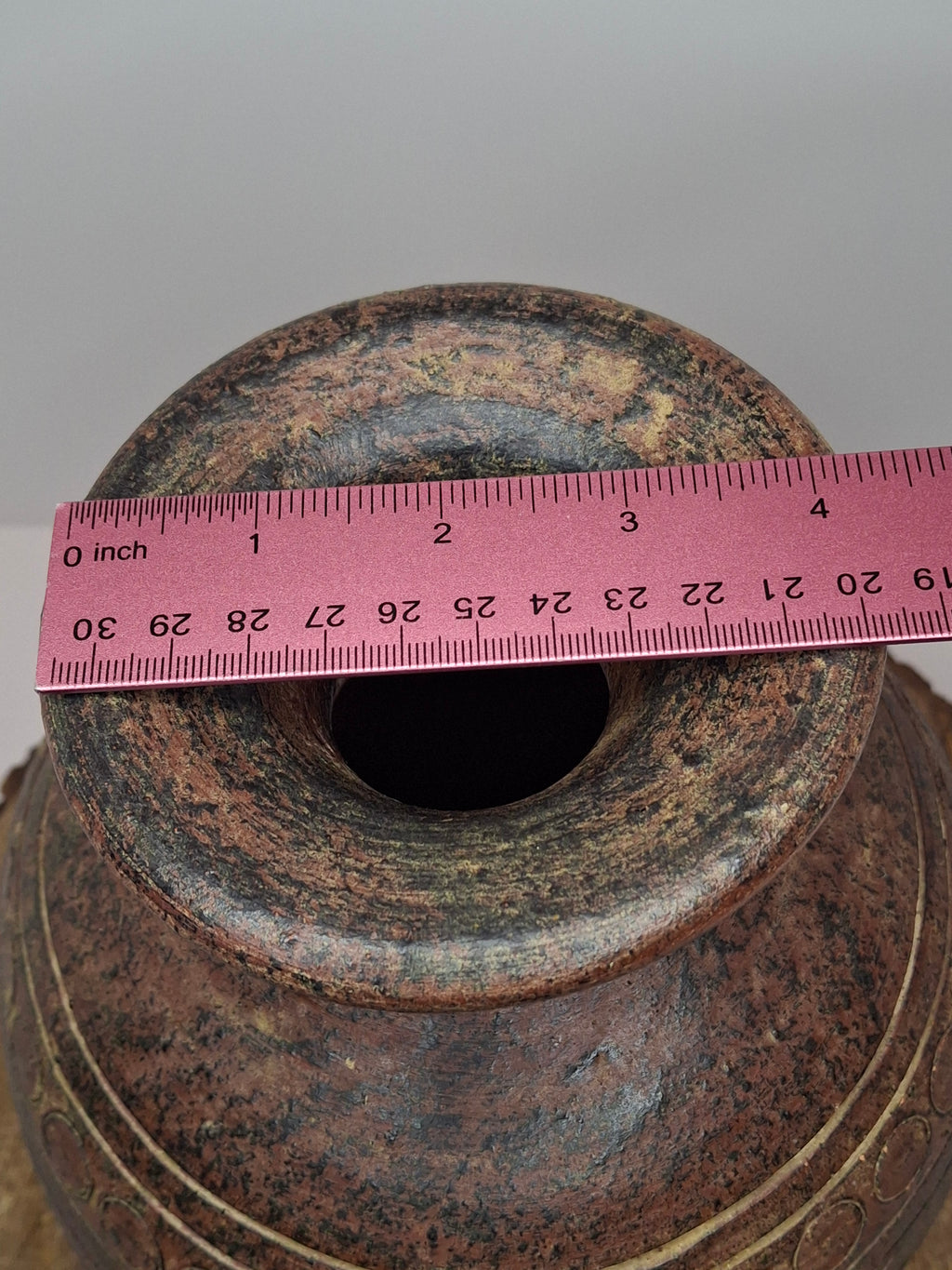 Vintage Kenyan Kisii Soapstone Vase with Incised Fish and Geometric Motifs - Hand-Carved African Gusii Art, 9.5" Tall