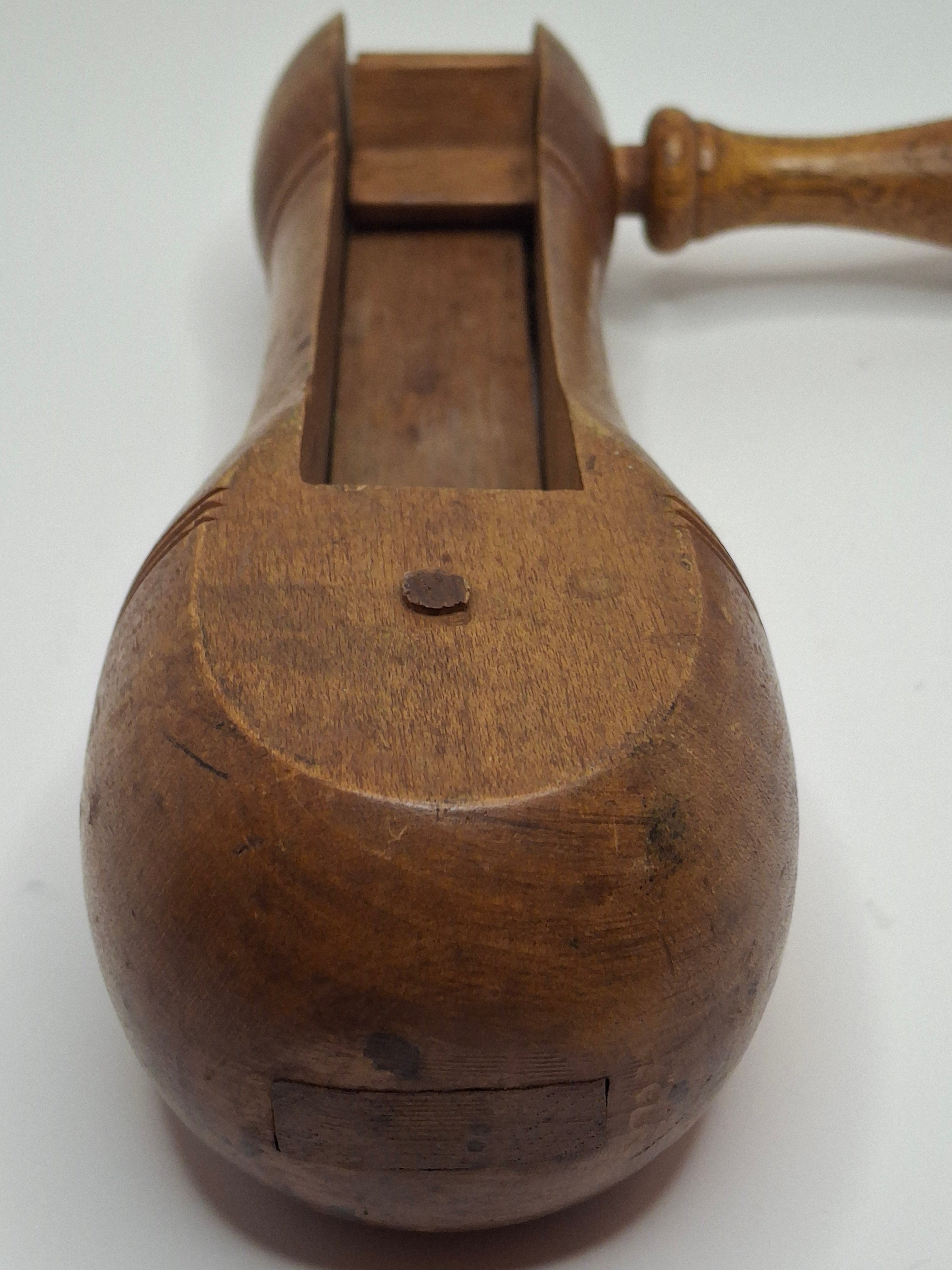 Antique Wooden Purim Grogger, Circa 1914, Also WWI Gas Alarm Ratchet Rattle Noisemaker