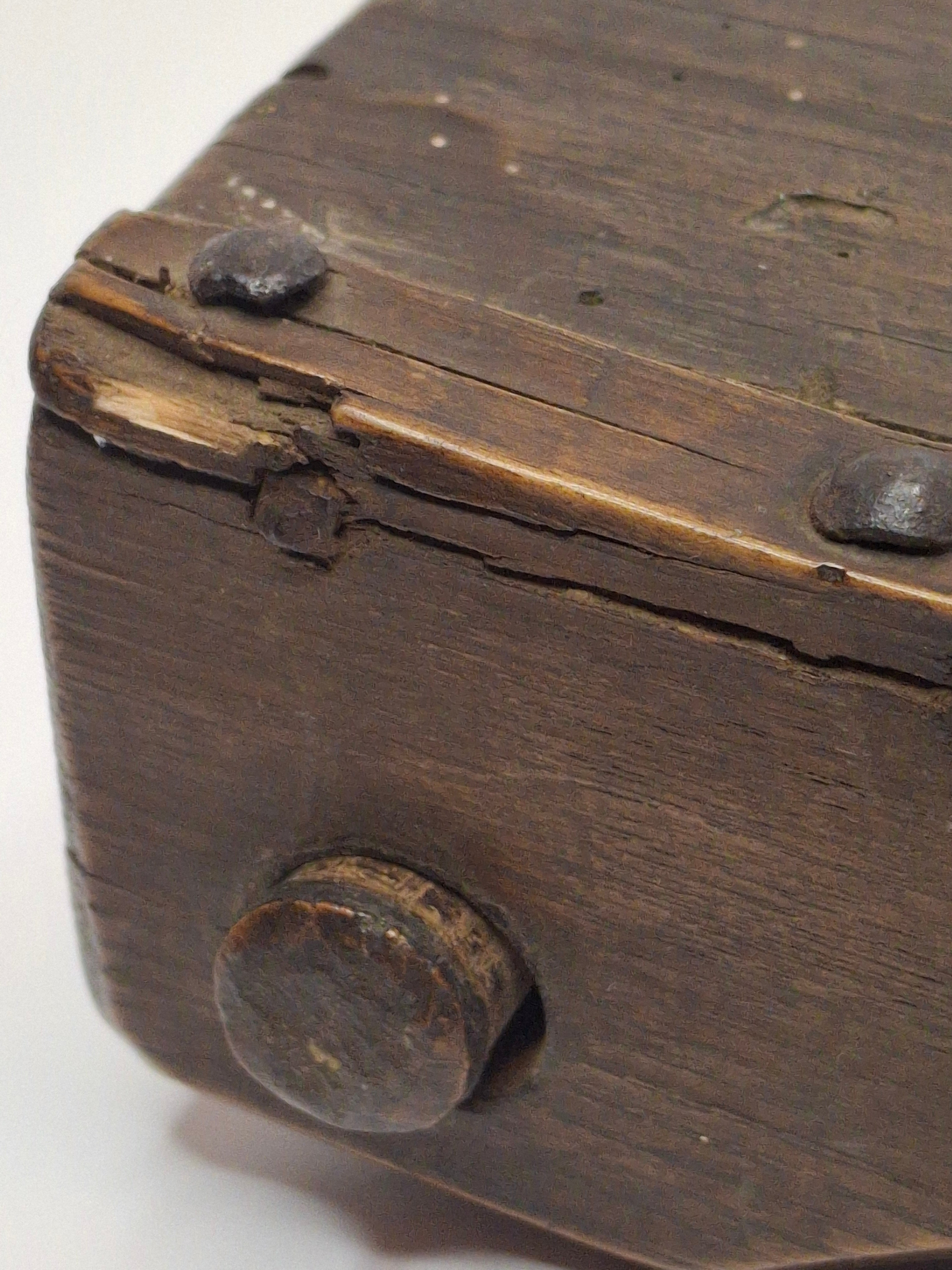 Museum Quality Extremely Rare 18th-Century Eastern European All-Wood Purim Grogger – Hand-Carved Ratchet Noisemaker, Galicia/Poland, ca. 1750-1820