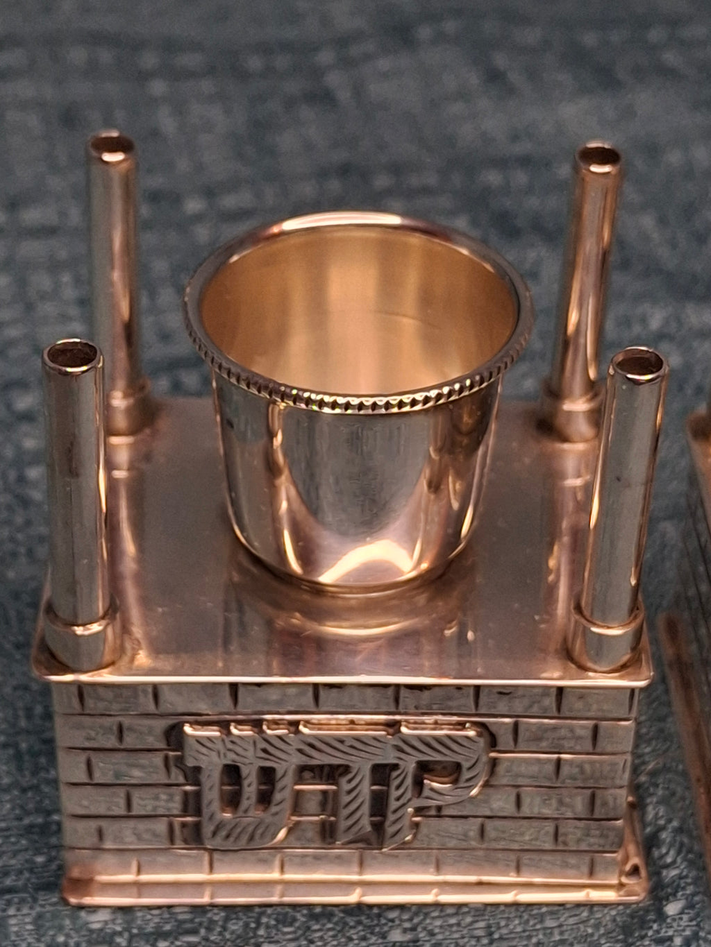 Mid Century 925 Sterling Silver Brick House Travel Full Havdalah Set - Israeli Judaica Besamim, Kiddush Cup & Candle Holder (4.8 oz)