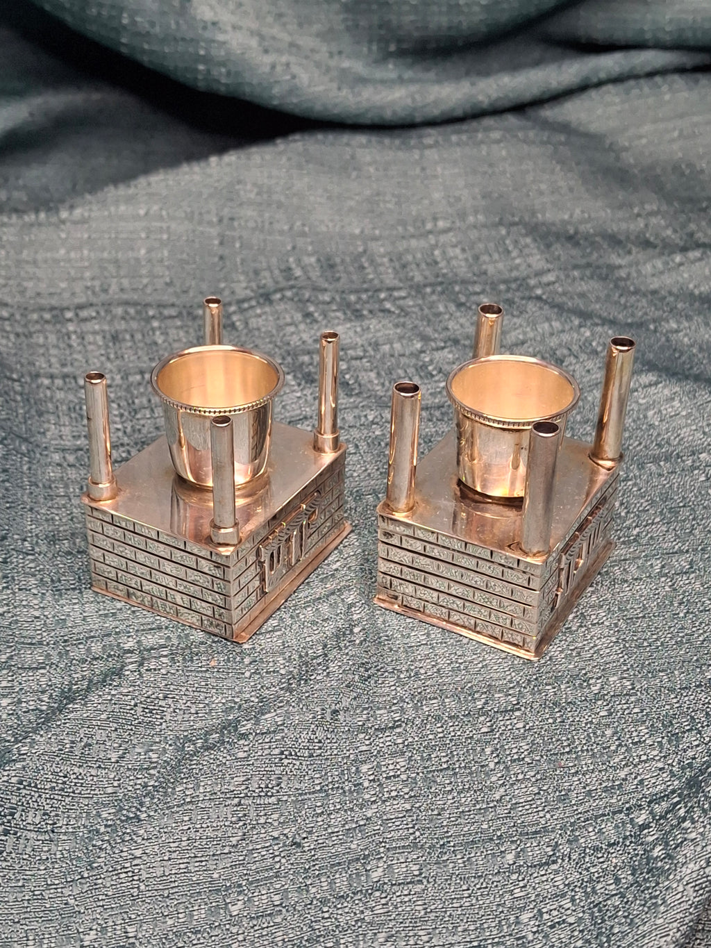 Mid Century 925 Sterling Silver Brick House Travel Full Havdalah Set - Israeli Judaica Besamim, Kiddush Cup & Candle Holder (4.8 oz)
