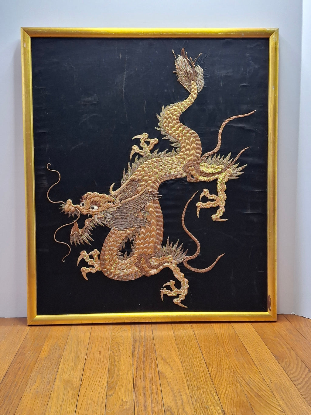 Qing Dynasty Chinese Imperial Five-Clawed Dragon Gold Thread Silk Embroidery