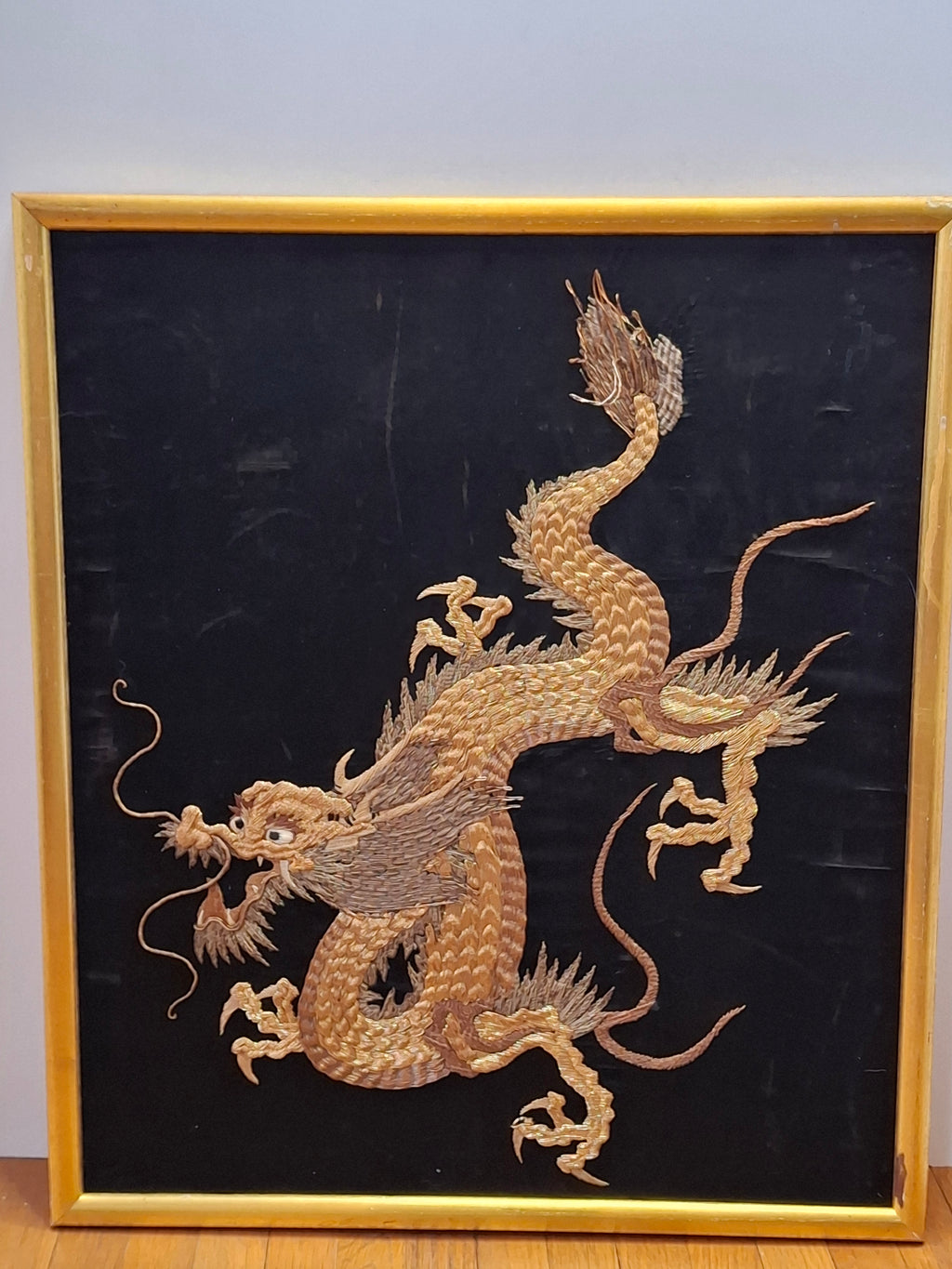 Qing Dynasty Chinese Imperial Five-Clawed Dragon Gold Thread Silk Embroidery