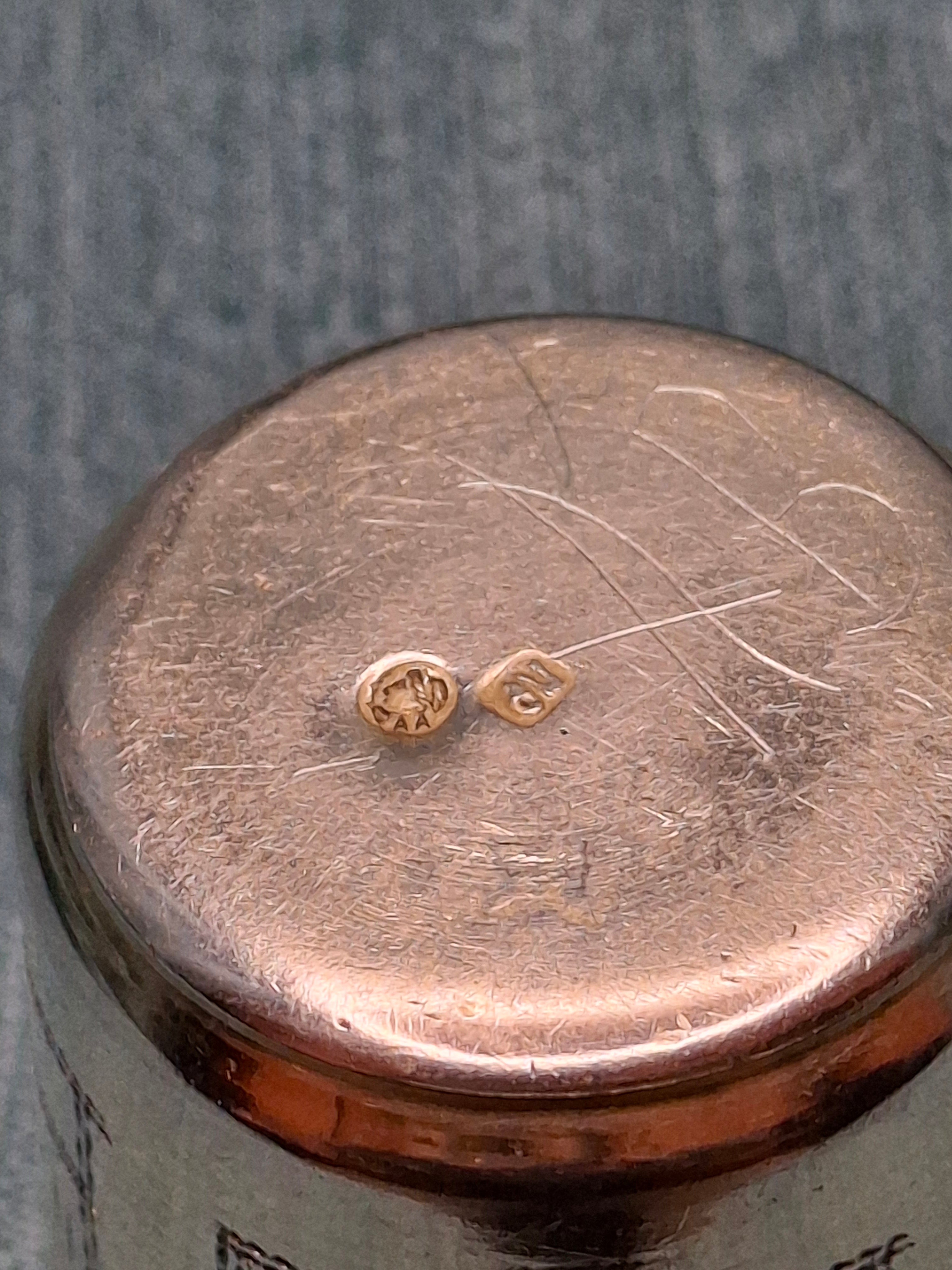 Antique Imperial Russian 84 Zolotnik Silver Kiddush Cup, Rare Vilnius Hallmark by Assayer Artsybashev, Circa 1898-1899, Engraved Architectural and Floral Motifs