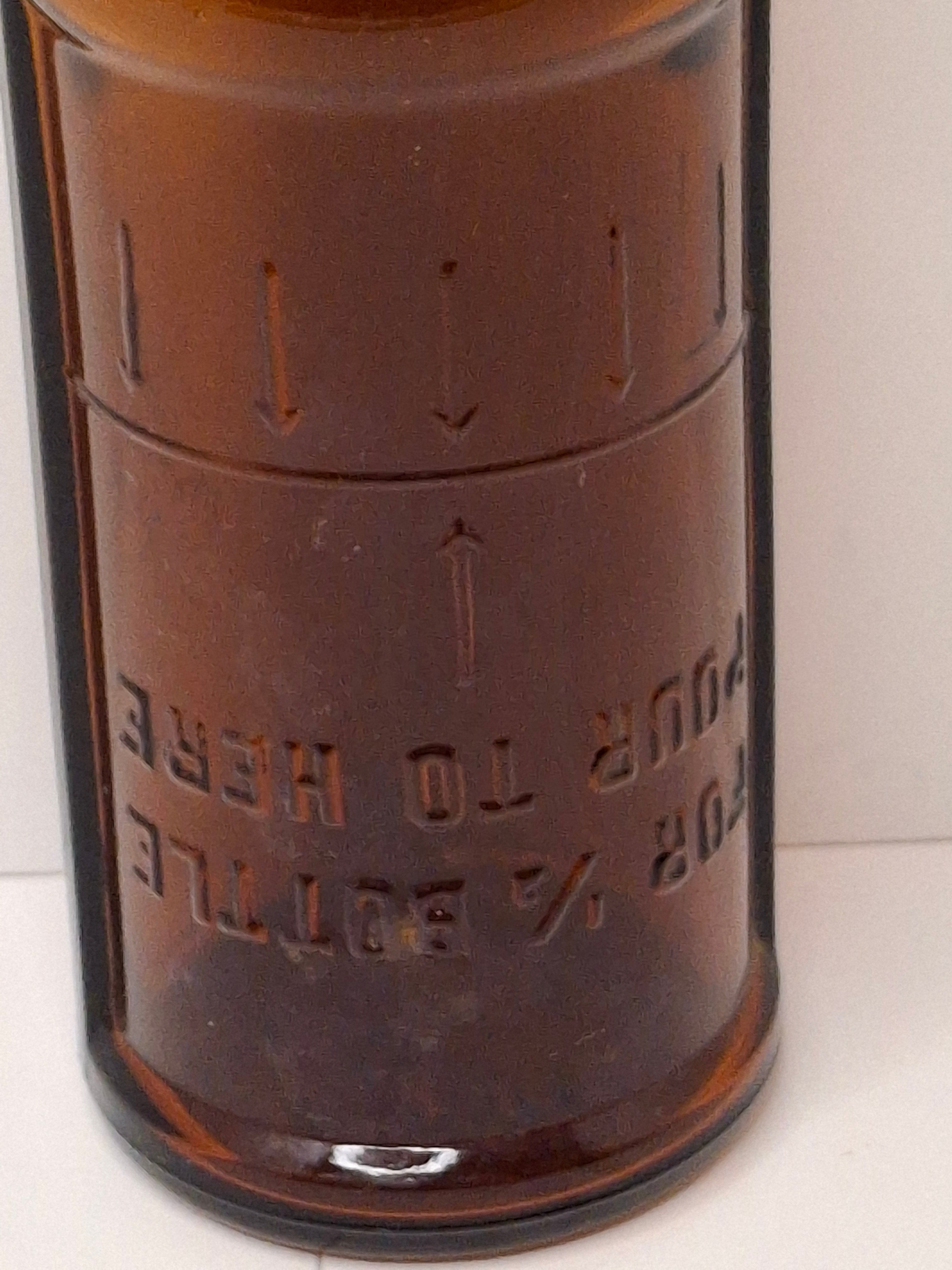 1944 Certo Fruit Pectin Amber Glass Measuring Bottle - Reg. U.S. Pat. Office