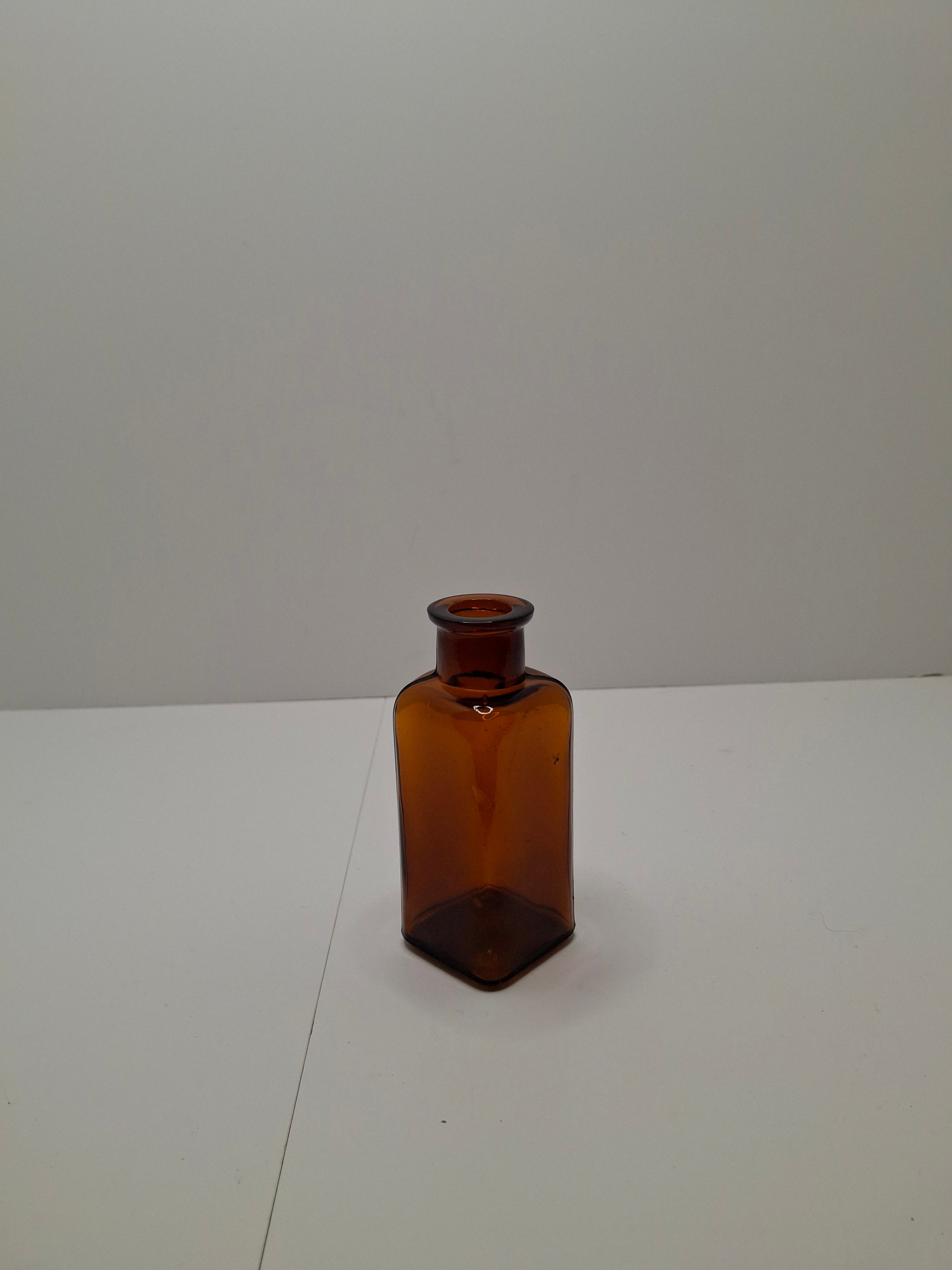 Antique Amber Glass Apothecary Medicine Bottle - John Wyeth & Brother Philadelphia - Embossed WYETH 16 on Base - 4" Tall Vintage Collectible
