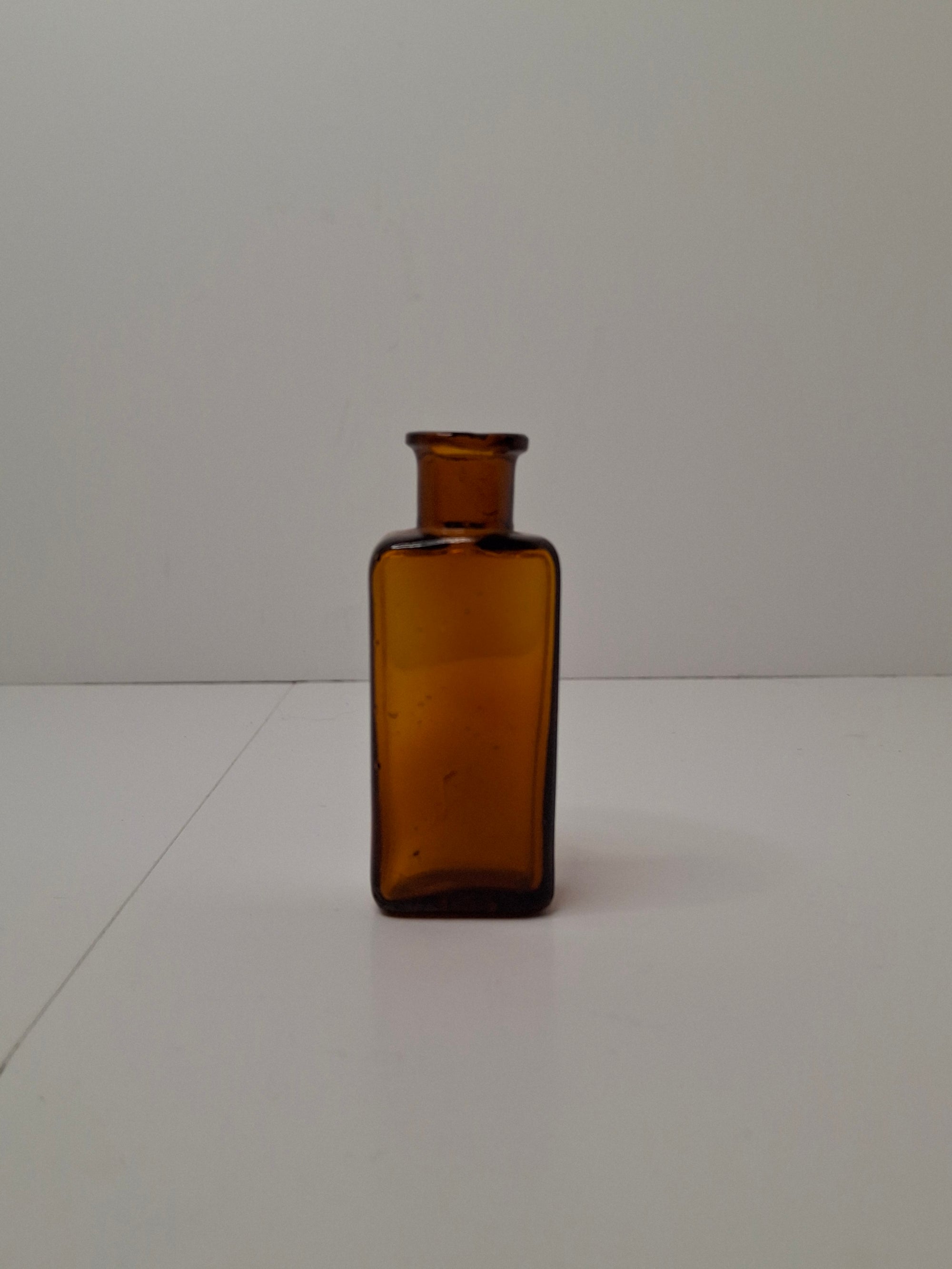 Antique Parke Davis & Co. Amber Glass Apothecary Medicine Bottle - Embossed P.D. & Co. 42, c. 1880-1920