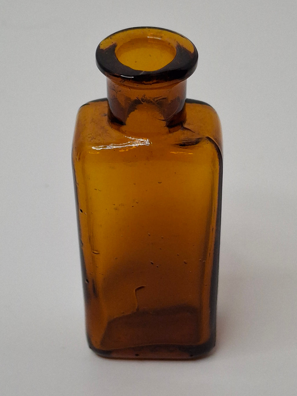 Antique Parke Davis & Co. Amber Glass Apothecary Medicine Bottle - Embossed P.D. & Co. 42, c. 1880-1920