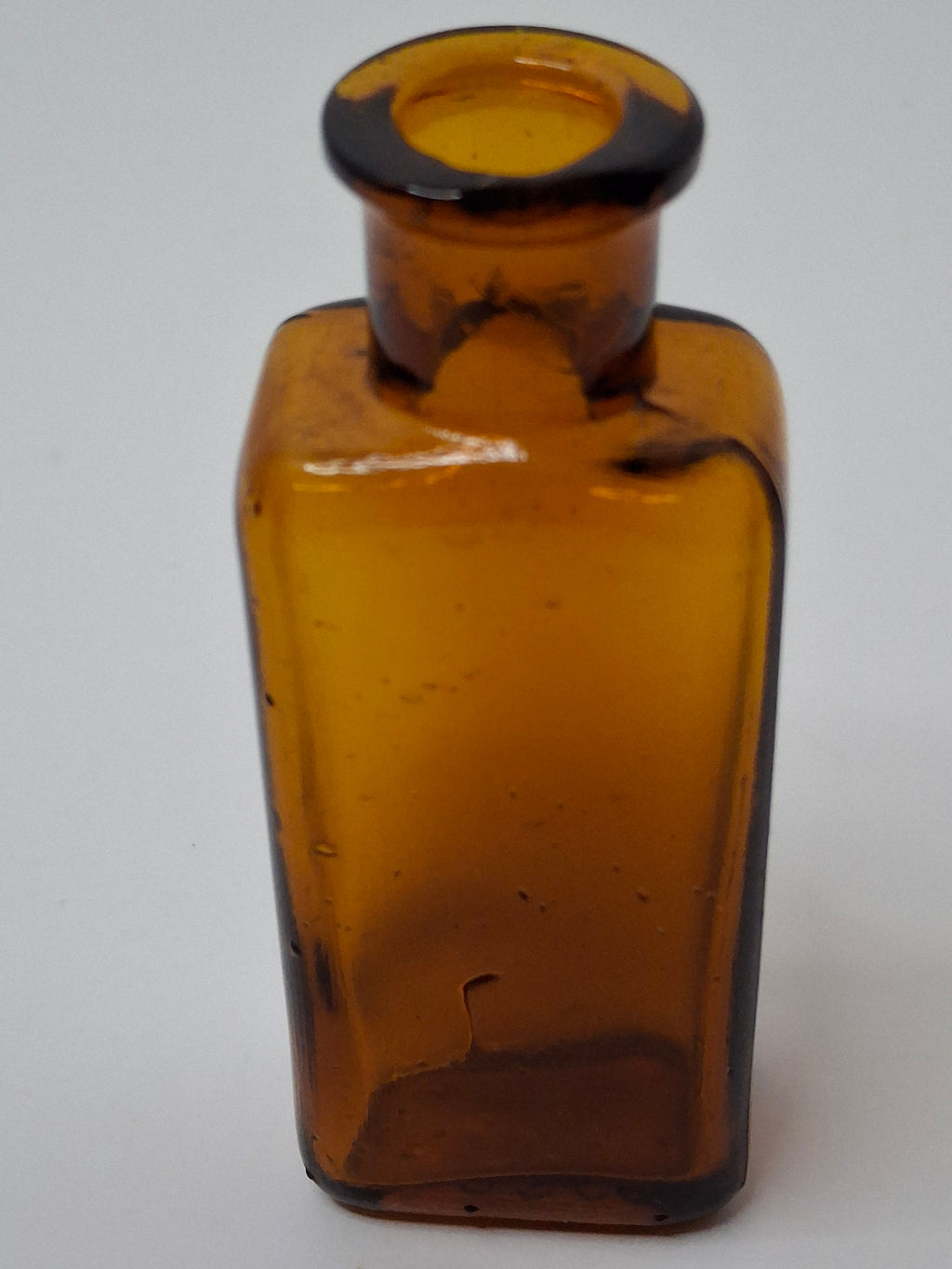 Antique Parke Davis & Co. Amber Glass Apothecary Medicine Bottle - Embossed P.D. & Co. 42, c. 1880-1920