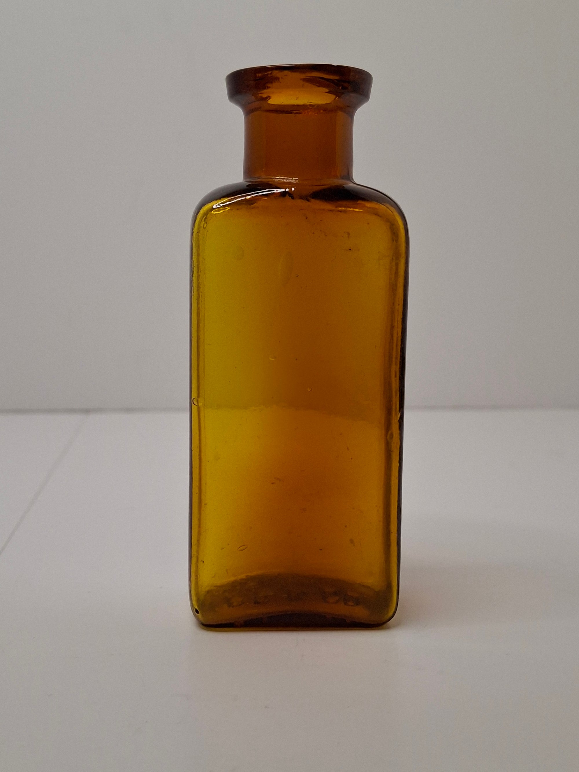Antique Amber Glass Apothecary Medicine Bottle - John Wyeth & Brother Philadelphia - Embossed WYETH 16 on Base - 4" Tall Vintage Collectible