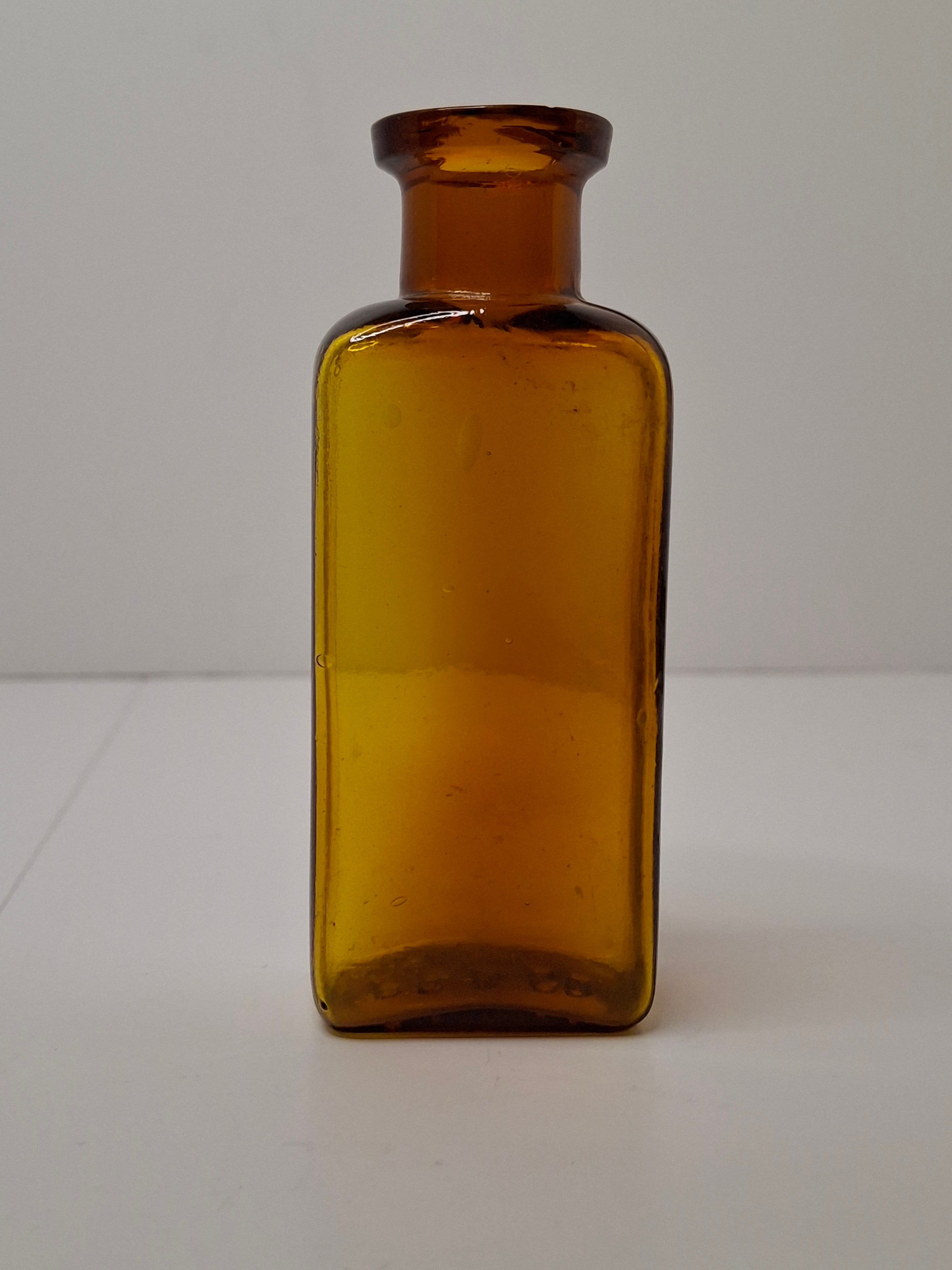 Antique Amber Glass Apothecary Medicine Bottle - John Wyeth & Brother Philadelphia - Embossed WYETH 16 on Base - 4" Tall Vintage Collectible