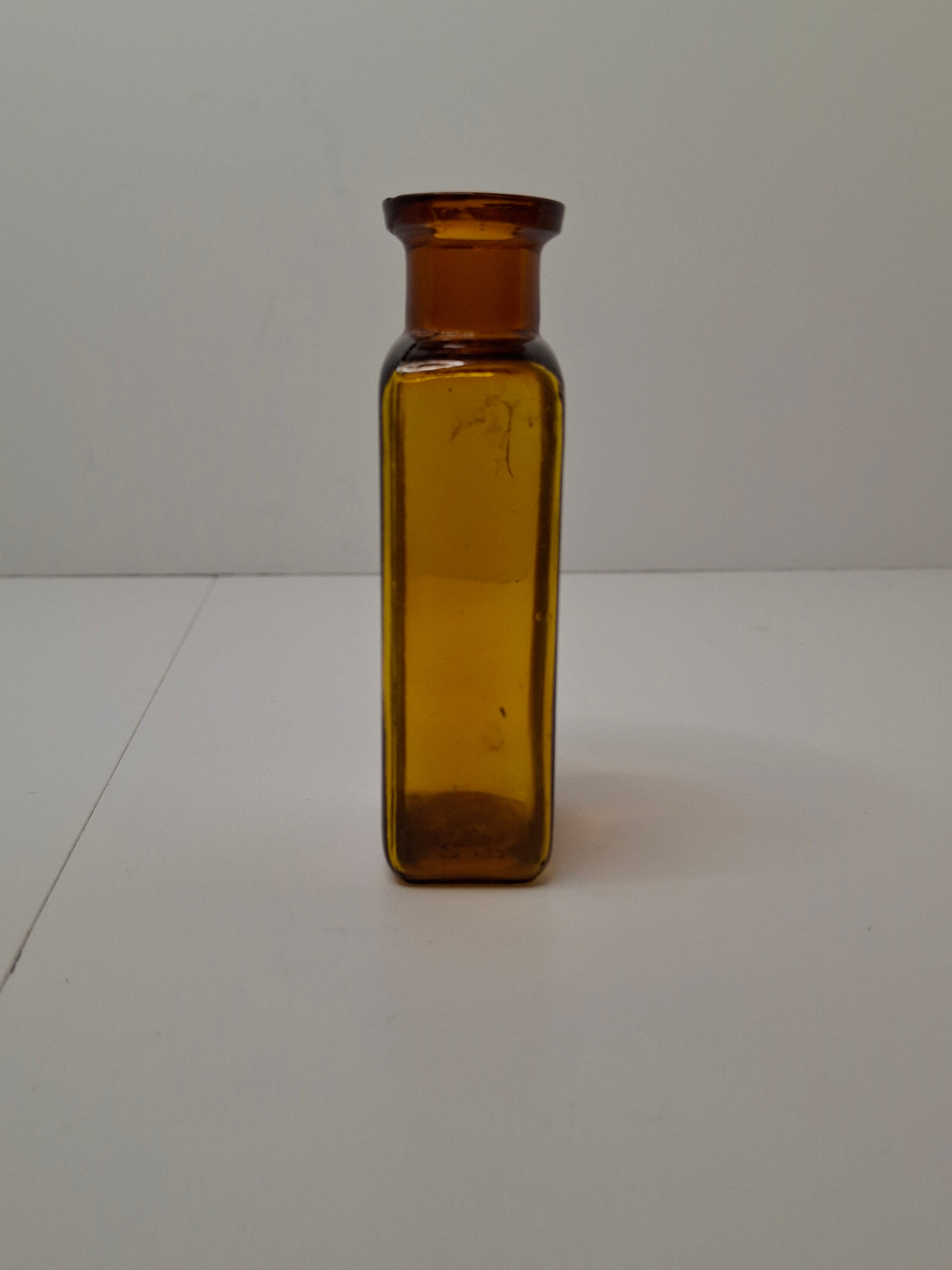 Antique Amber Glass Apothecary Medicine Bottle - John Wyeth & Brother Philadelphia - Embossed WYETH 16 on Base - 4" Tall Vintage Collectible