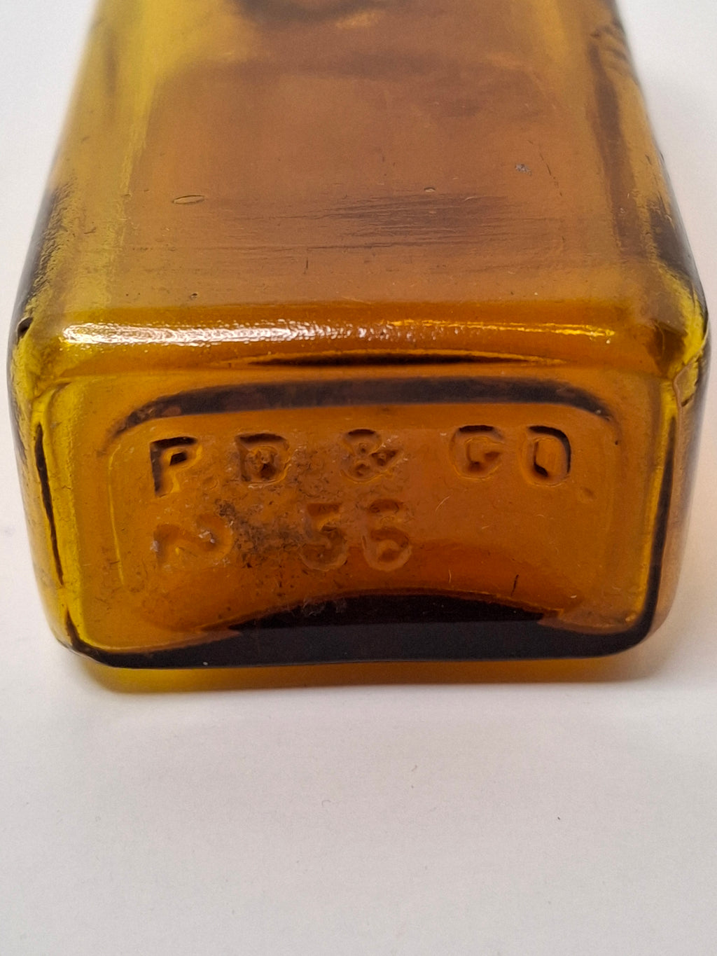 Antique Parke Davis & Co. Amber Glass Apothecary Medicine Bottle - Embossed P.D. & Co. 42, c. 1880-1920