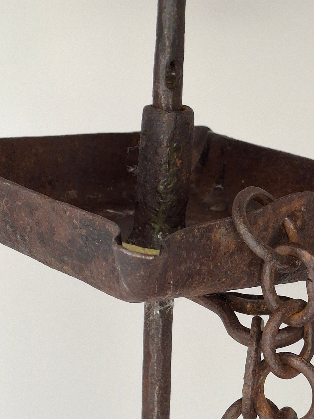 Museum Quality Antique 18th Century Hand-Wrought Iron Adjustable Four-Wick Grease or Lard Lamp with extremely Rare Pin-and-Hole Adjustment System