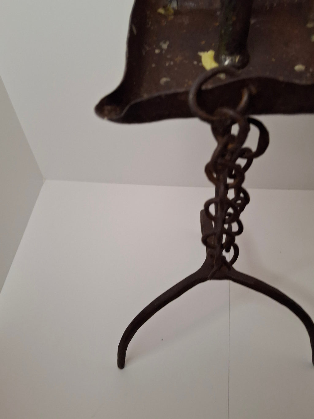Museum Quality Antique 18th Century Hand-Wrought Iron Adjustable Four-Wick Grease or Lard Lamp with extremely Rare Pin-and-Hole Adjustment System