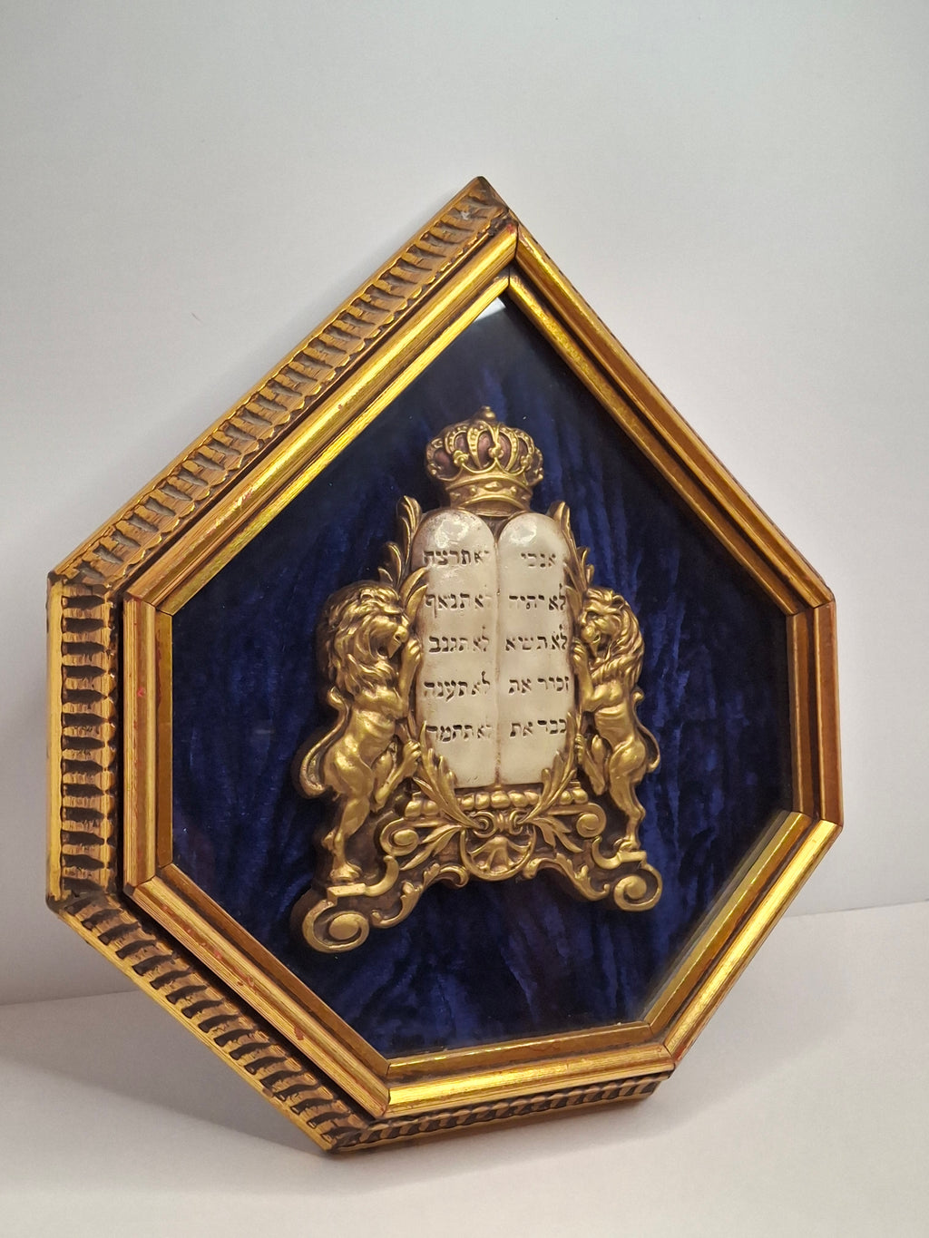 Mid-Century Judaica Ten Commandments Wall Plaque w/ Lions, Crown, Blue Velvet