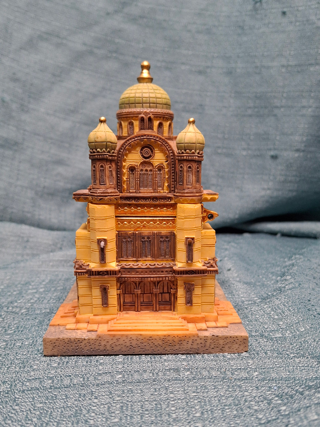 Vintage Hand-Painted Ceramic Trinket/Jewelry Box - Replica of the Great Synagogue of Florence, Italy (Tempio Israelitico) - Majestic Giftware Style