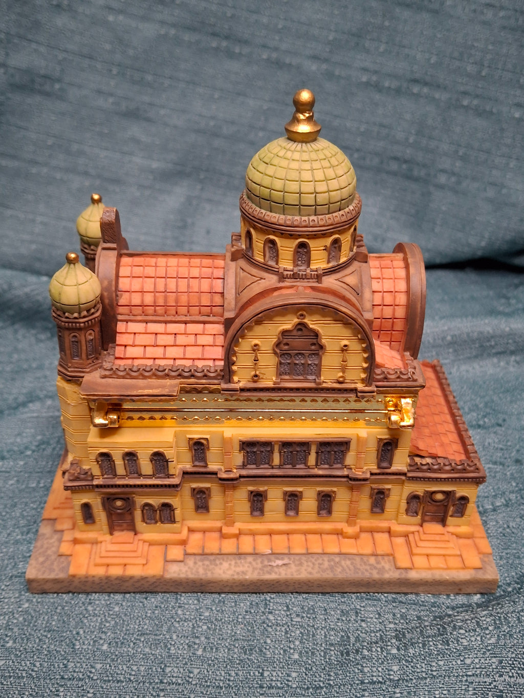 Vintage Hand-Painted Ceramic Trinket/Jewelry Box - Replica of the Great Synagogue of Florence, Italy (Tempio Israelitico) - Majestic Giftware Style