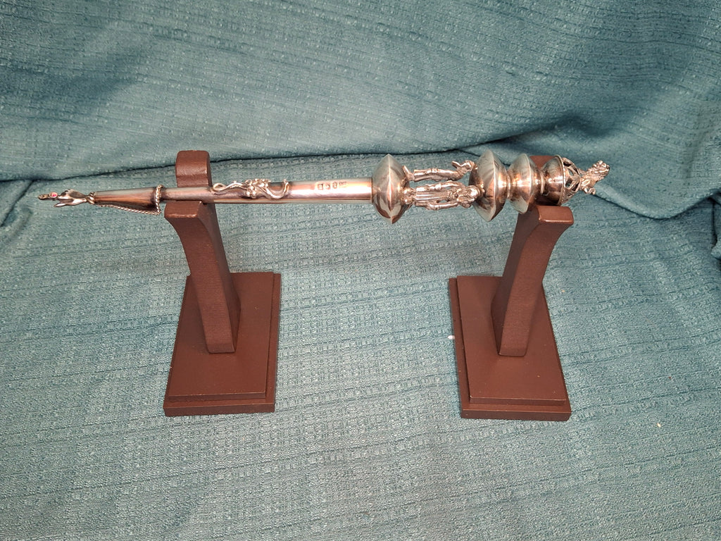 Antique Russian Silver Torah Pointer Yad with Lion Finial and Grapevine Motif, Moscow 1878