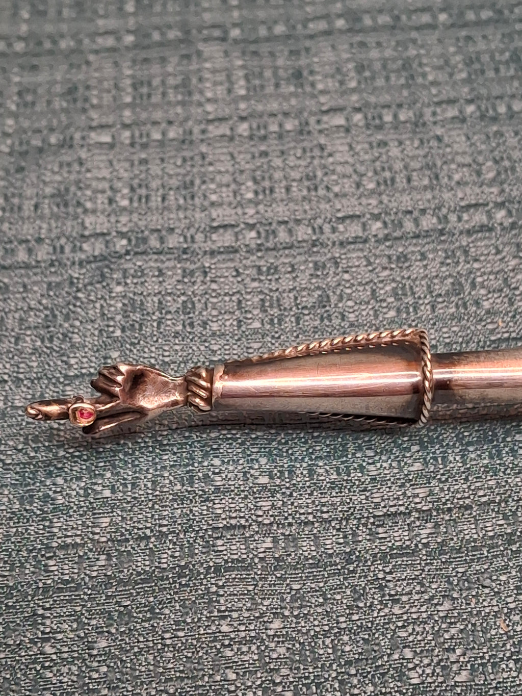 Antique Russian Silver Torah Pointer Yad with Lion Finial and Grapevine Motif, Moscow 1878