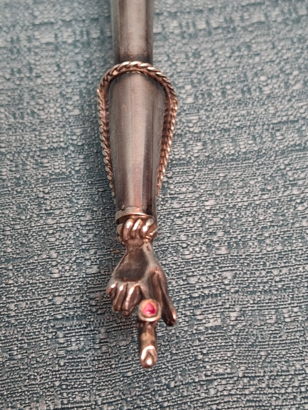 Antique Russian Silver Torah Pointer Yad with Lion Finial and Grapevine Motif, Moscow 1878