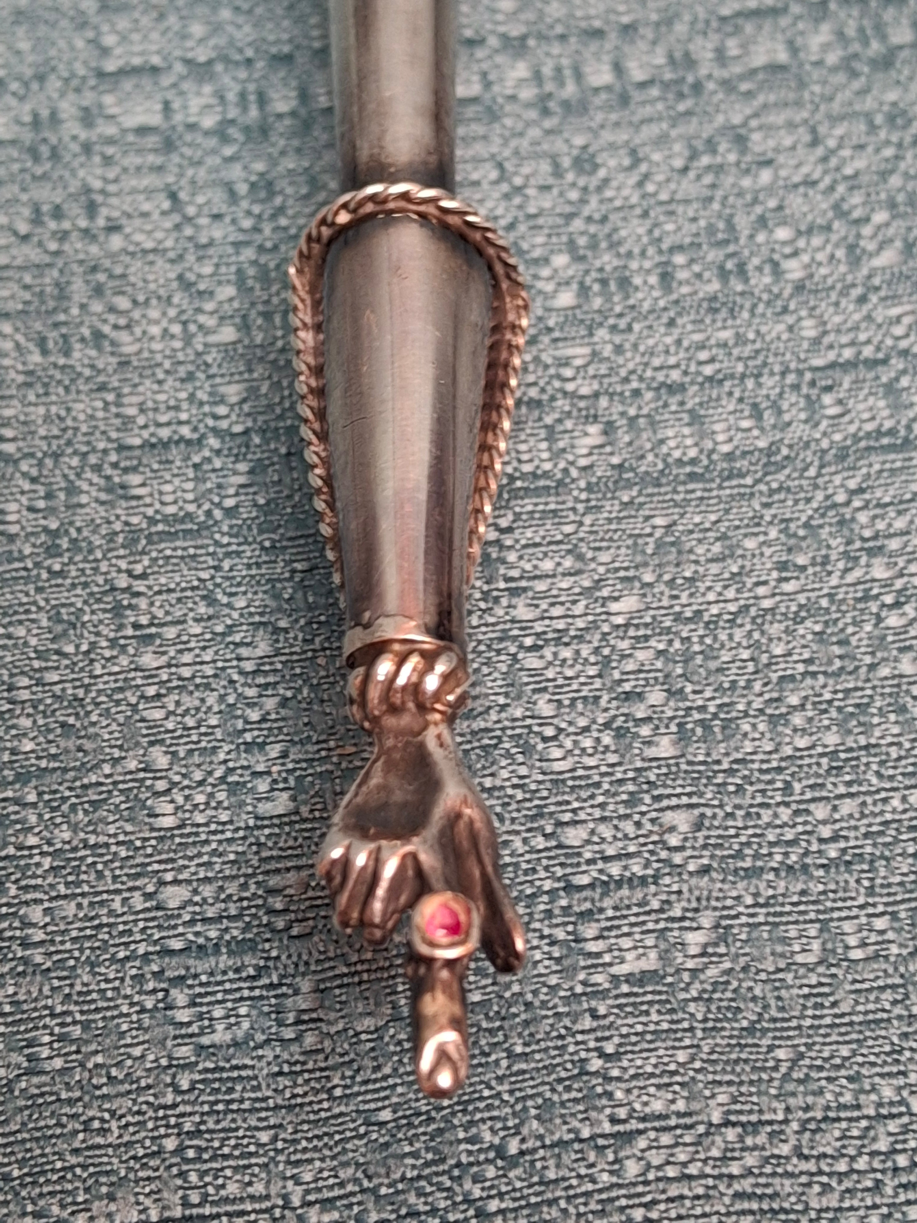 Antique Russian Silver Torah Pointer Yad with Lion Finial and Grapevine Motif, Moscow 1878