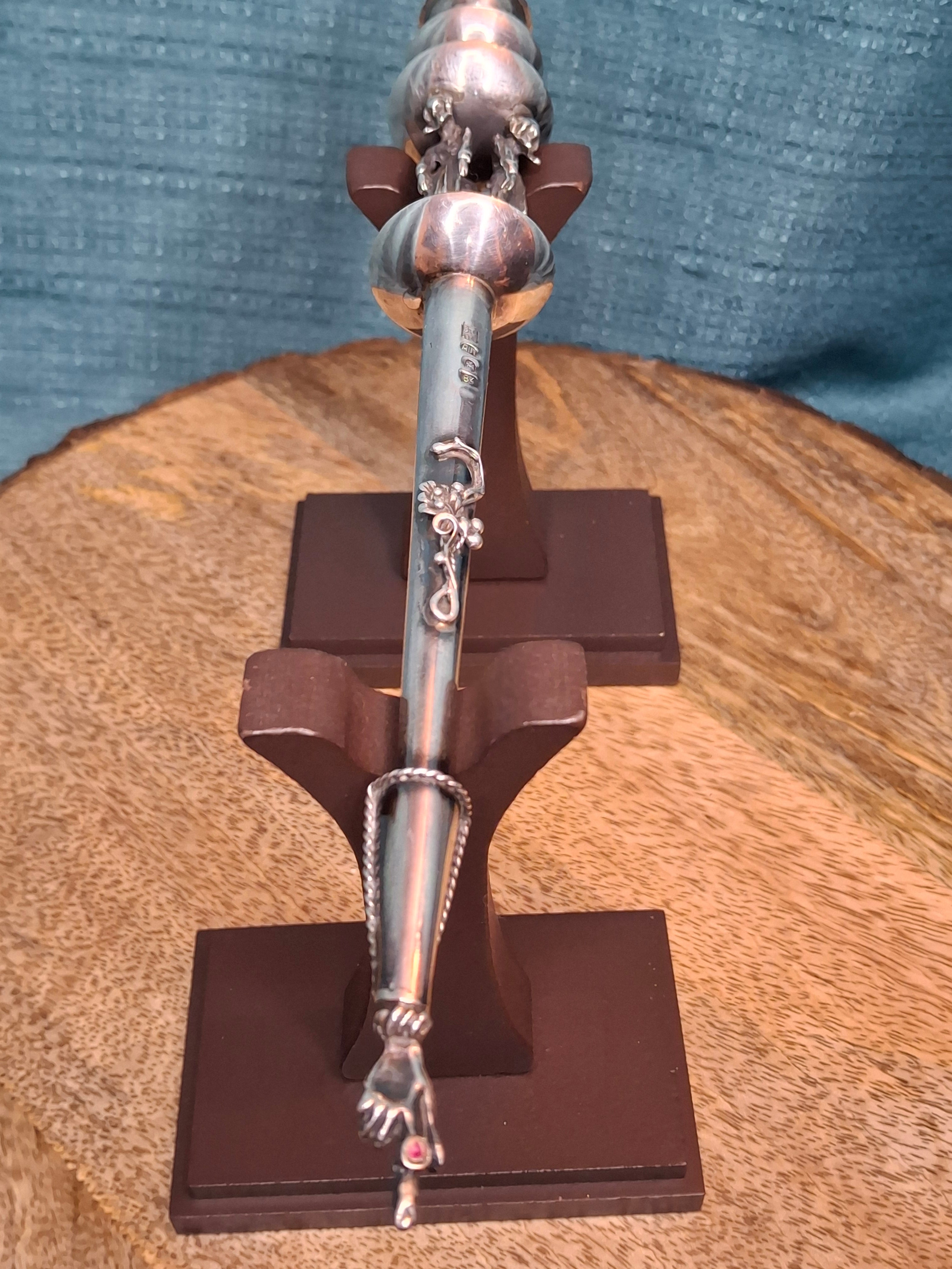 Antique Russian Silver Torah Pointer Yad with Lion Finial and Grapevine Motif, Moscow 1878