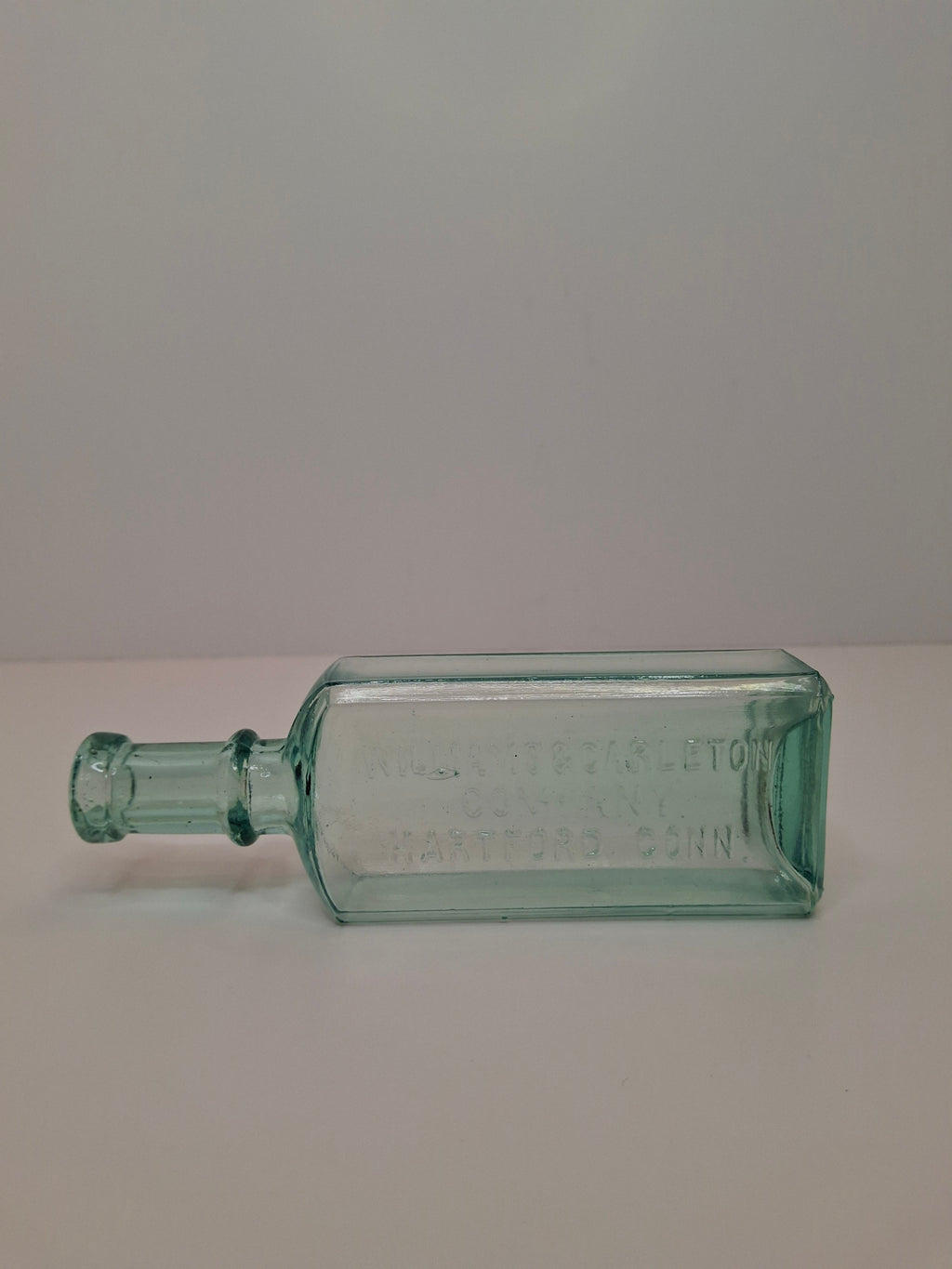 1890s-1900s Williams & Carleton Company Hartford Conn Embossed Druggist Bottle