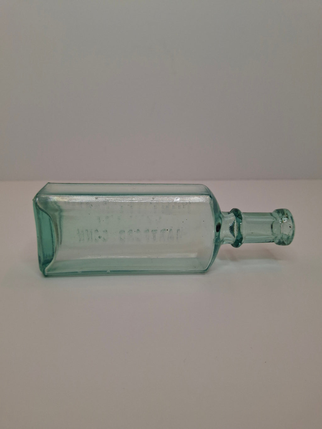 1890s-1900s Williams & Carleton Company Hartford Conn Embossed Druggist Bottle